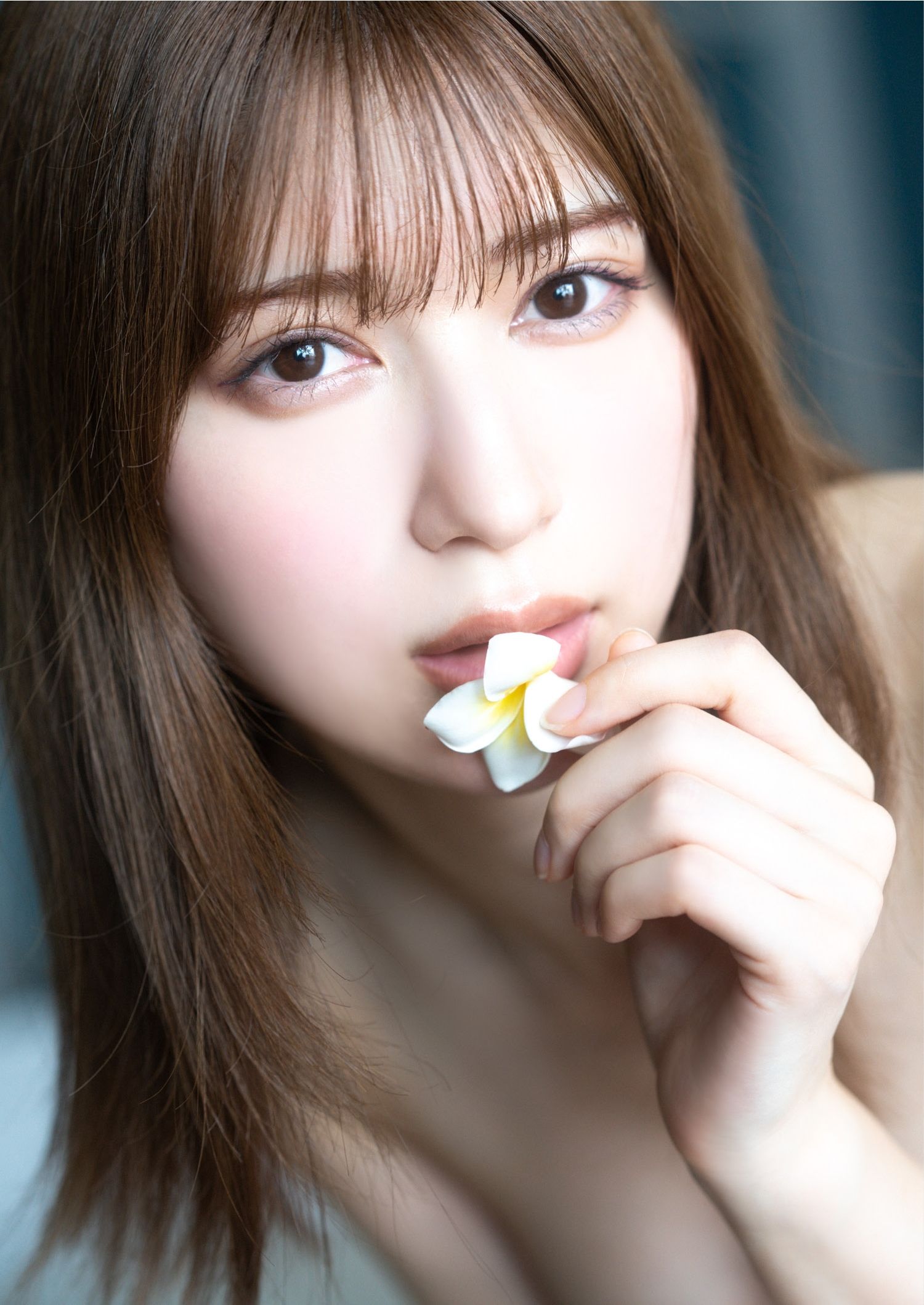 雪平莉左 - キミが微笑めば 世界が微笑む/(51P)