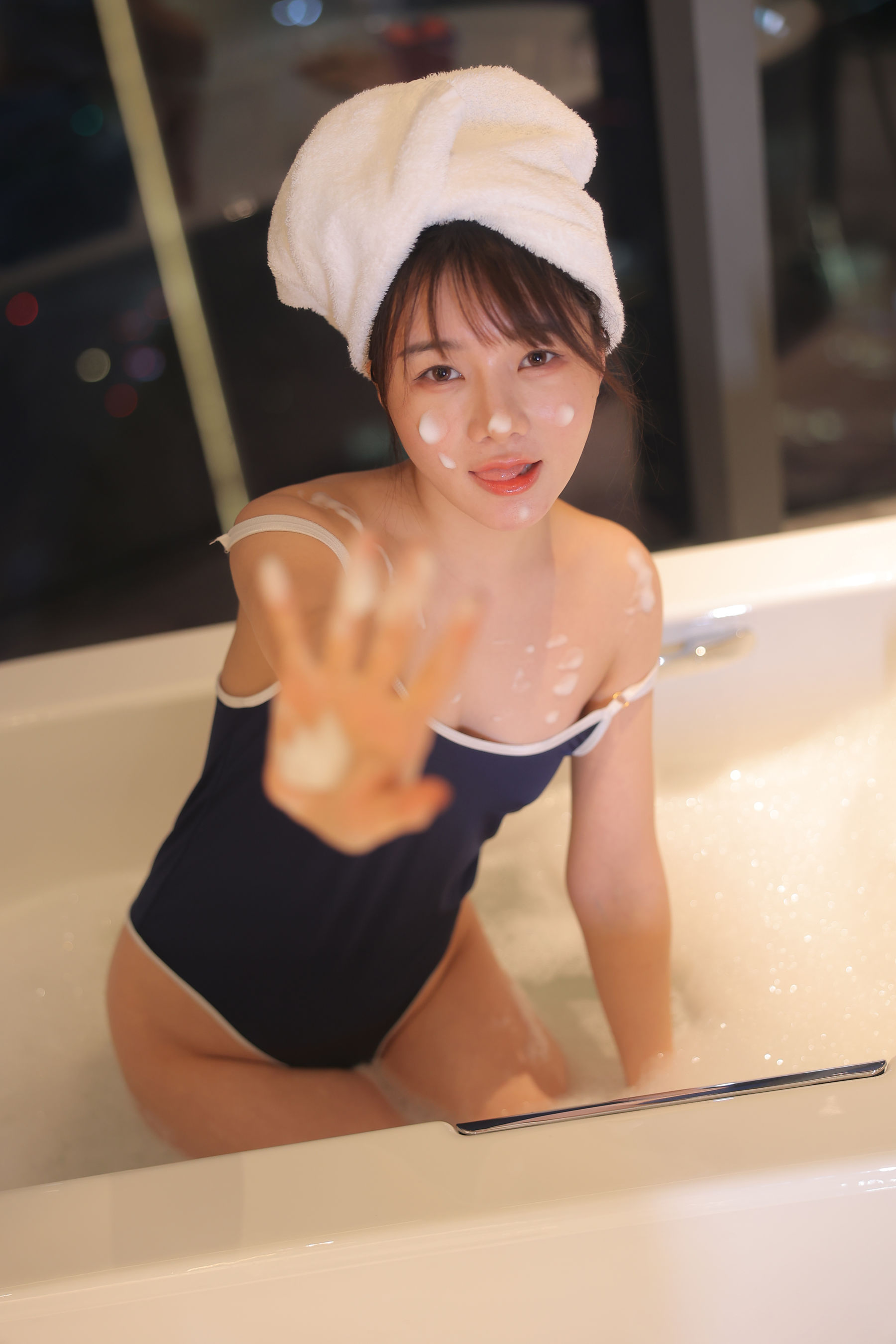 绾绾么 - 泡泡浴/(503P)