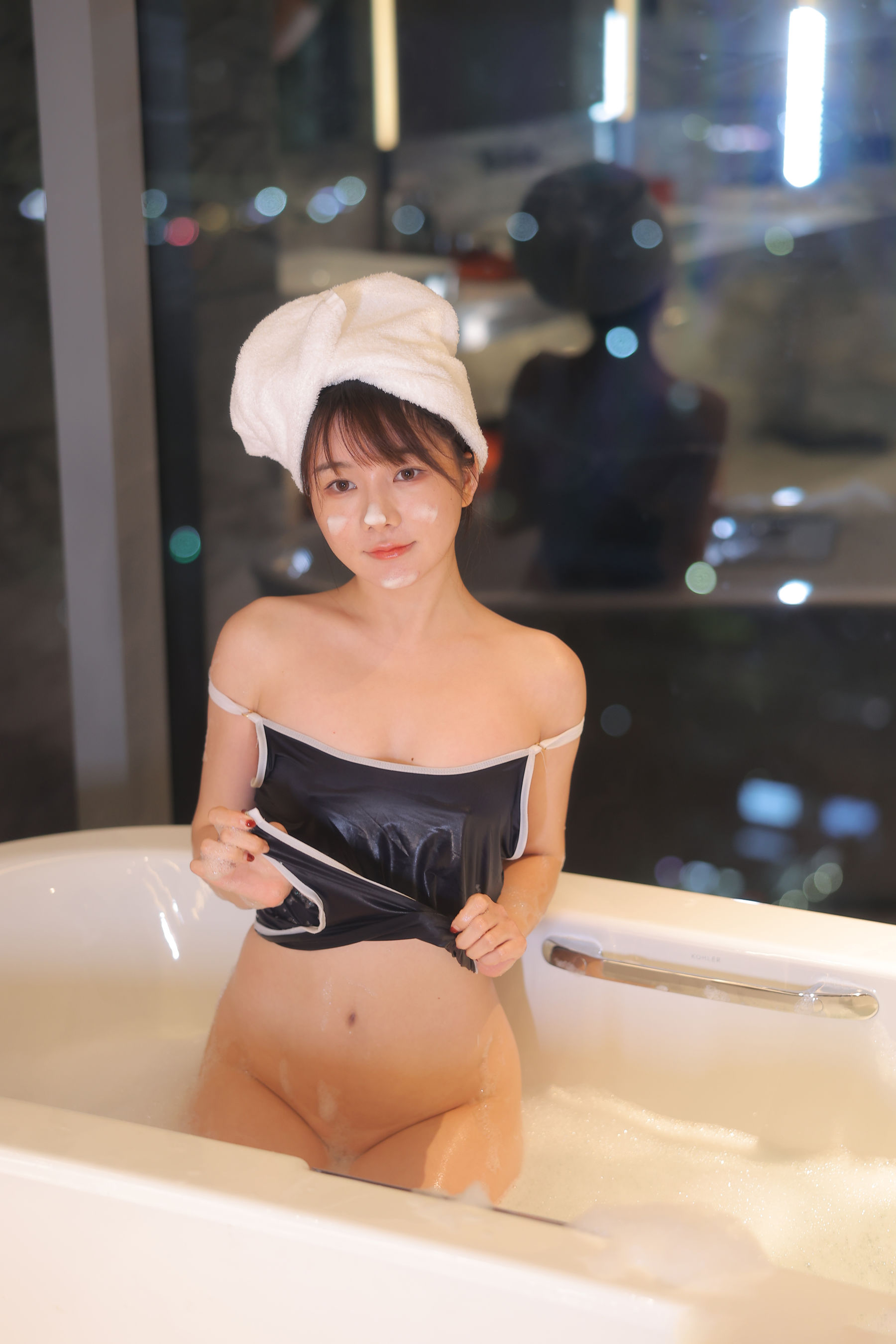 绾绾么 - 泡泡浴/(503P)