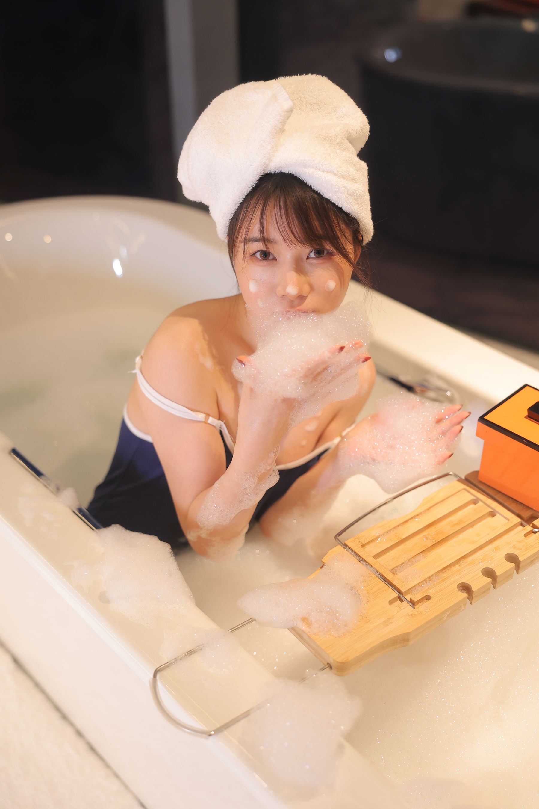 绾绾么 - 泡泡浴/(503P)