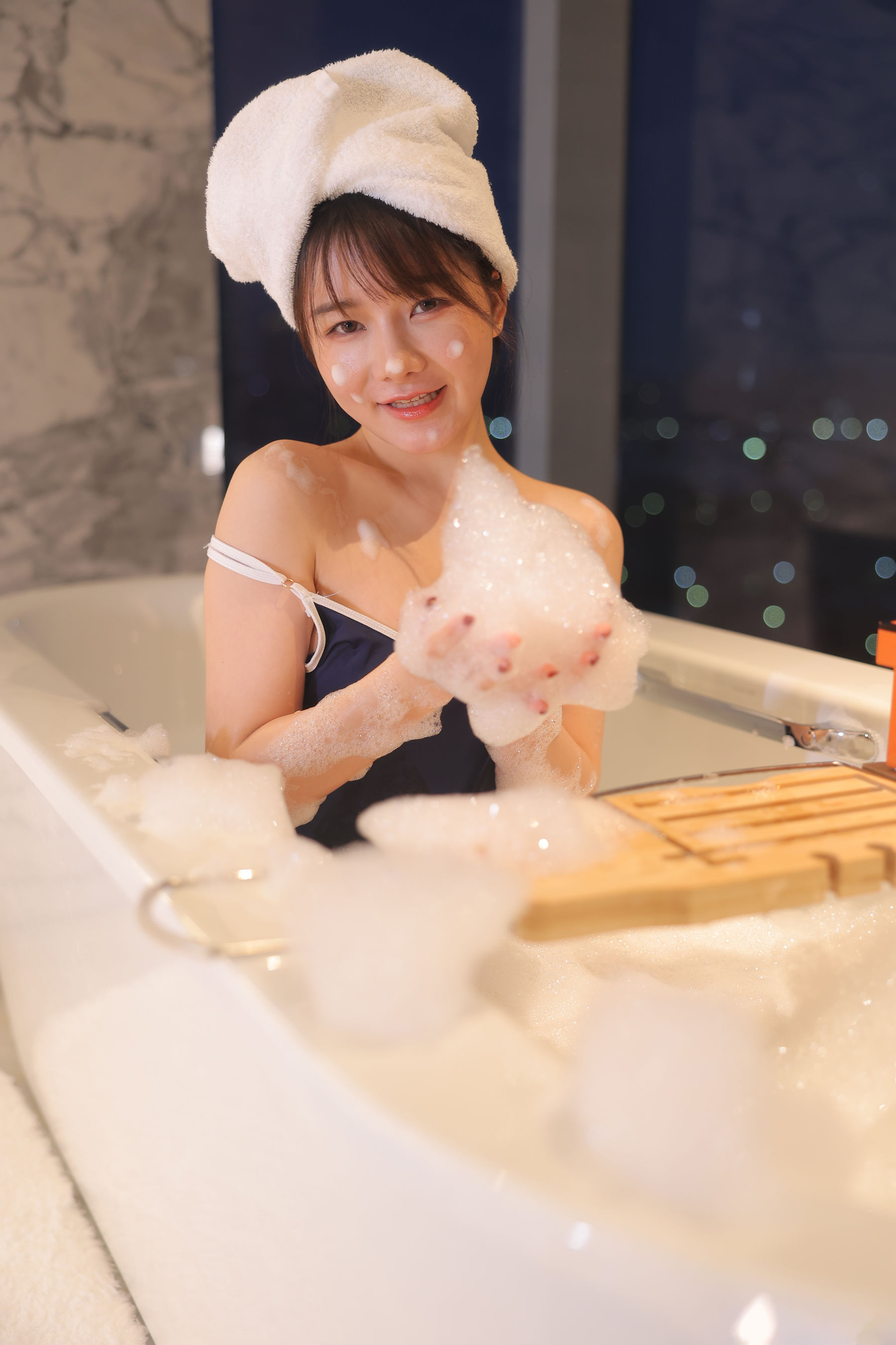 绾绾么 - 泡泡浴/(503P)