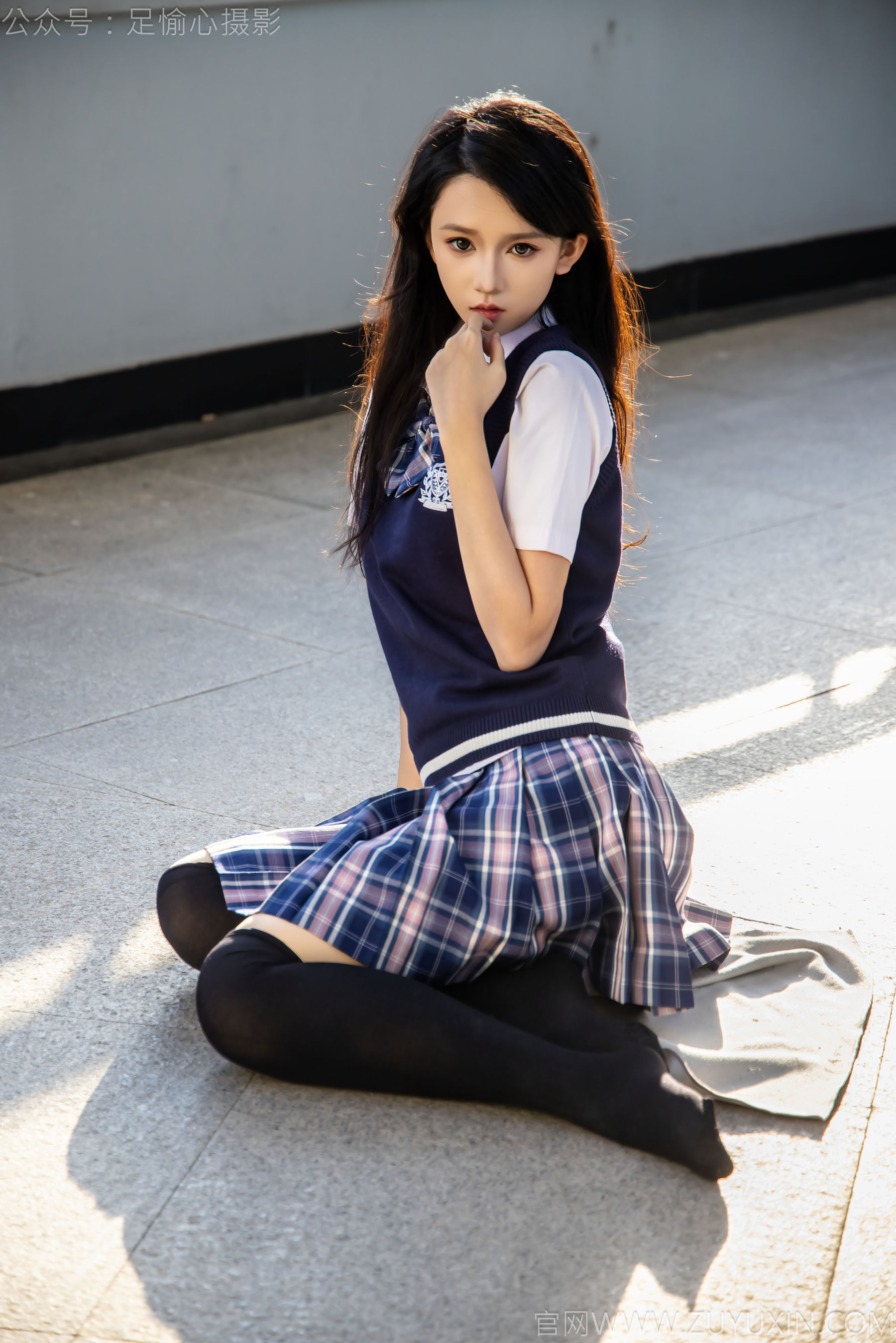 足愉心 No.019 果酱 （搭配：JK制服、小皮鞋、黑色丝袜、肉色打底裤）/(109P)