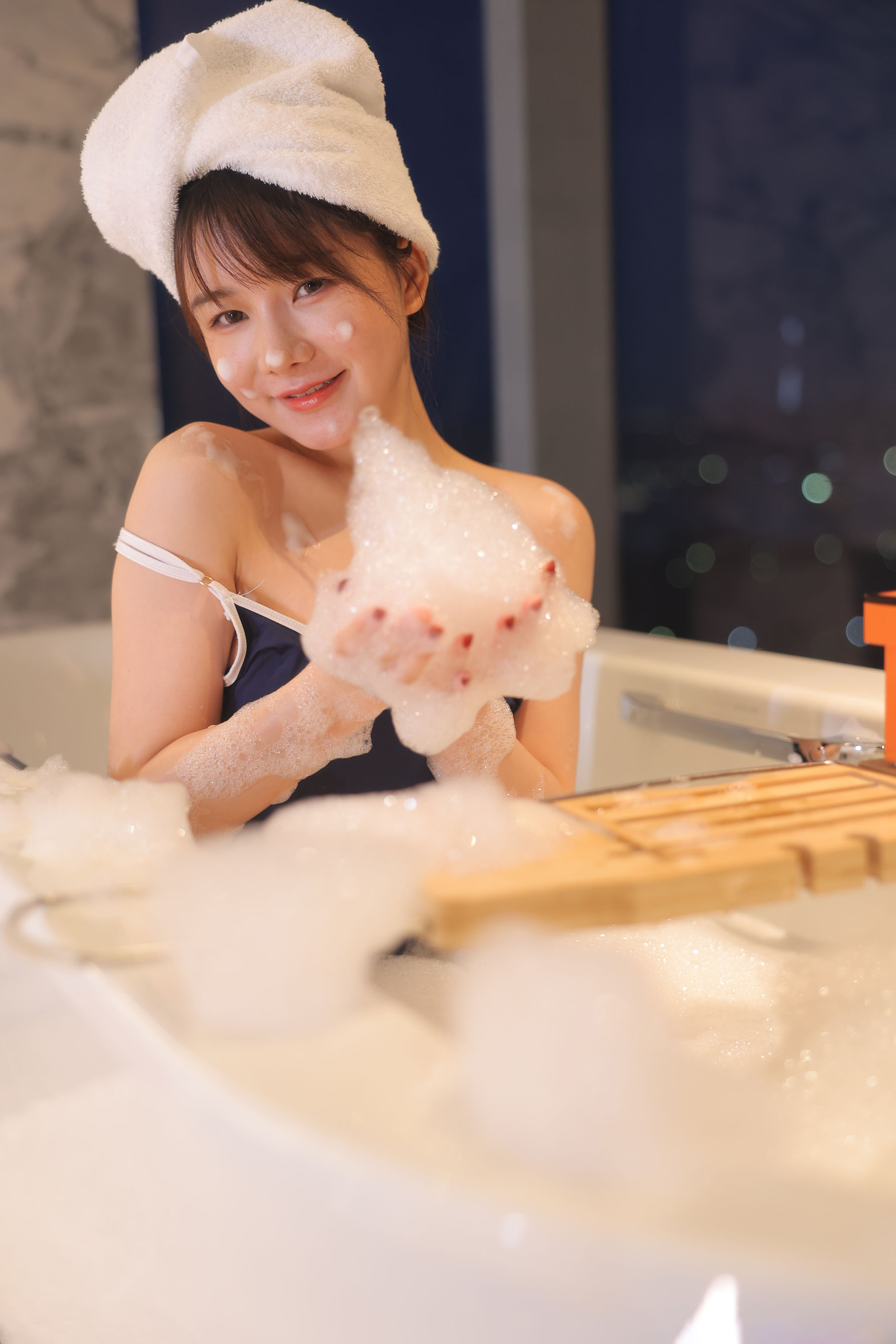 绾绾么 - 泡泡浴/(503P)