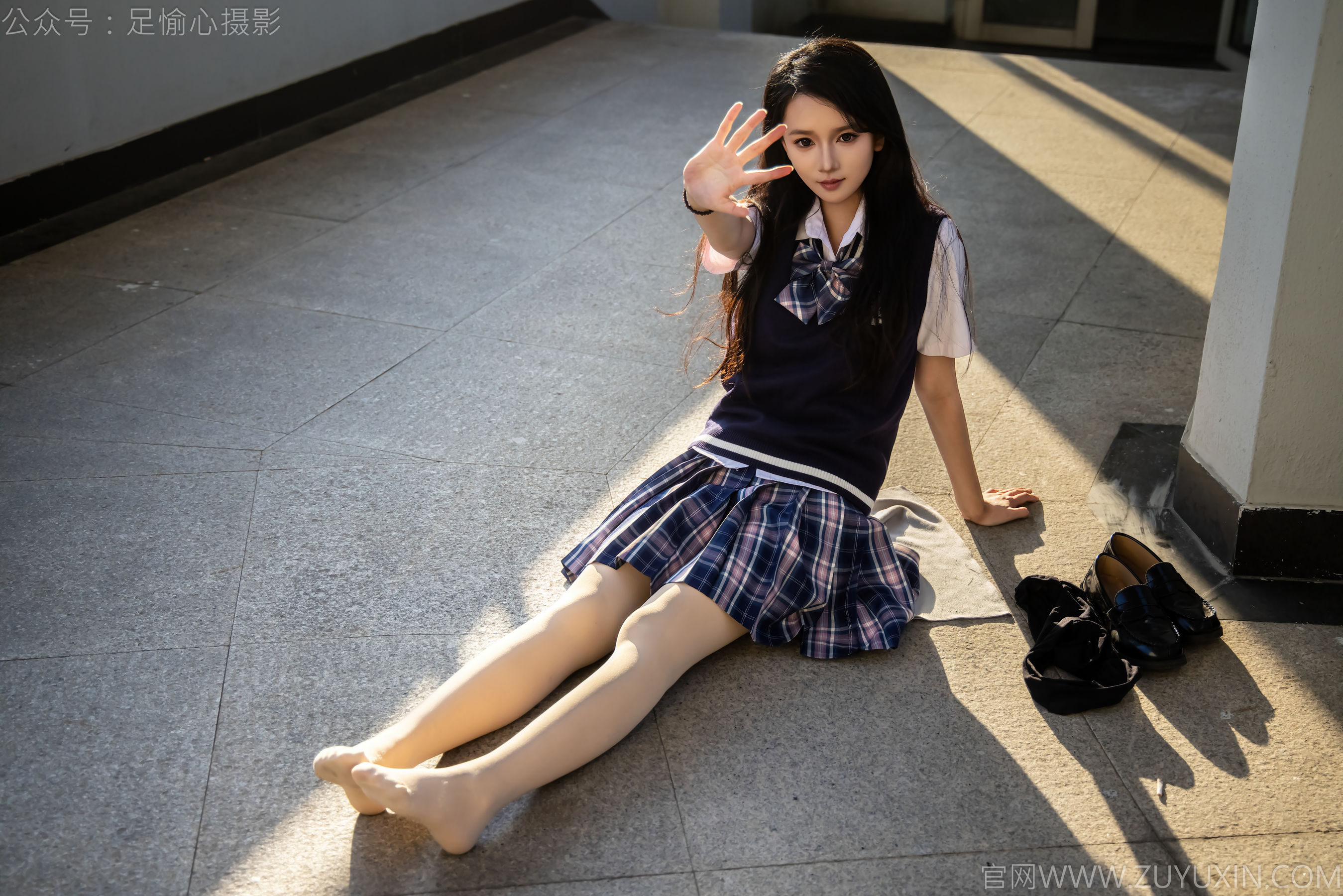 足愉心 No.019 果酱 （搭配：JK制服、小皮鞋、黑色丝袜、肉色打底裤）/(109P)