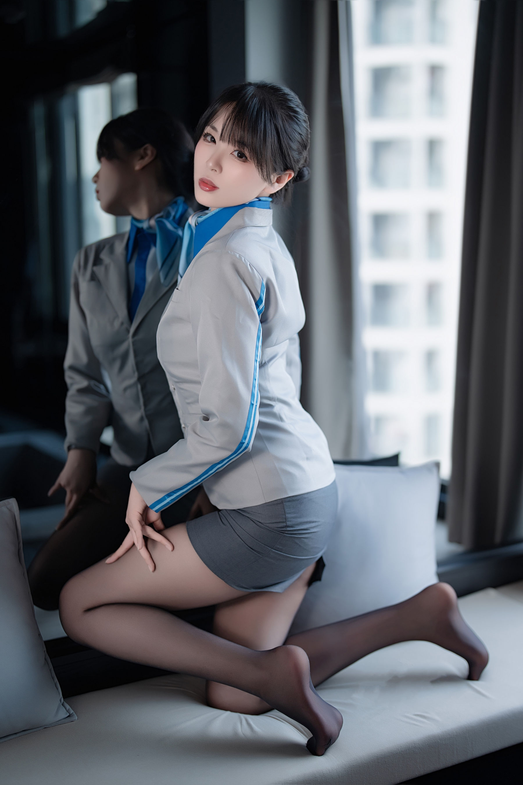 轩萧学姐 - 空姐室内黑丝/(75P)