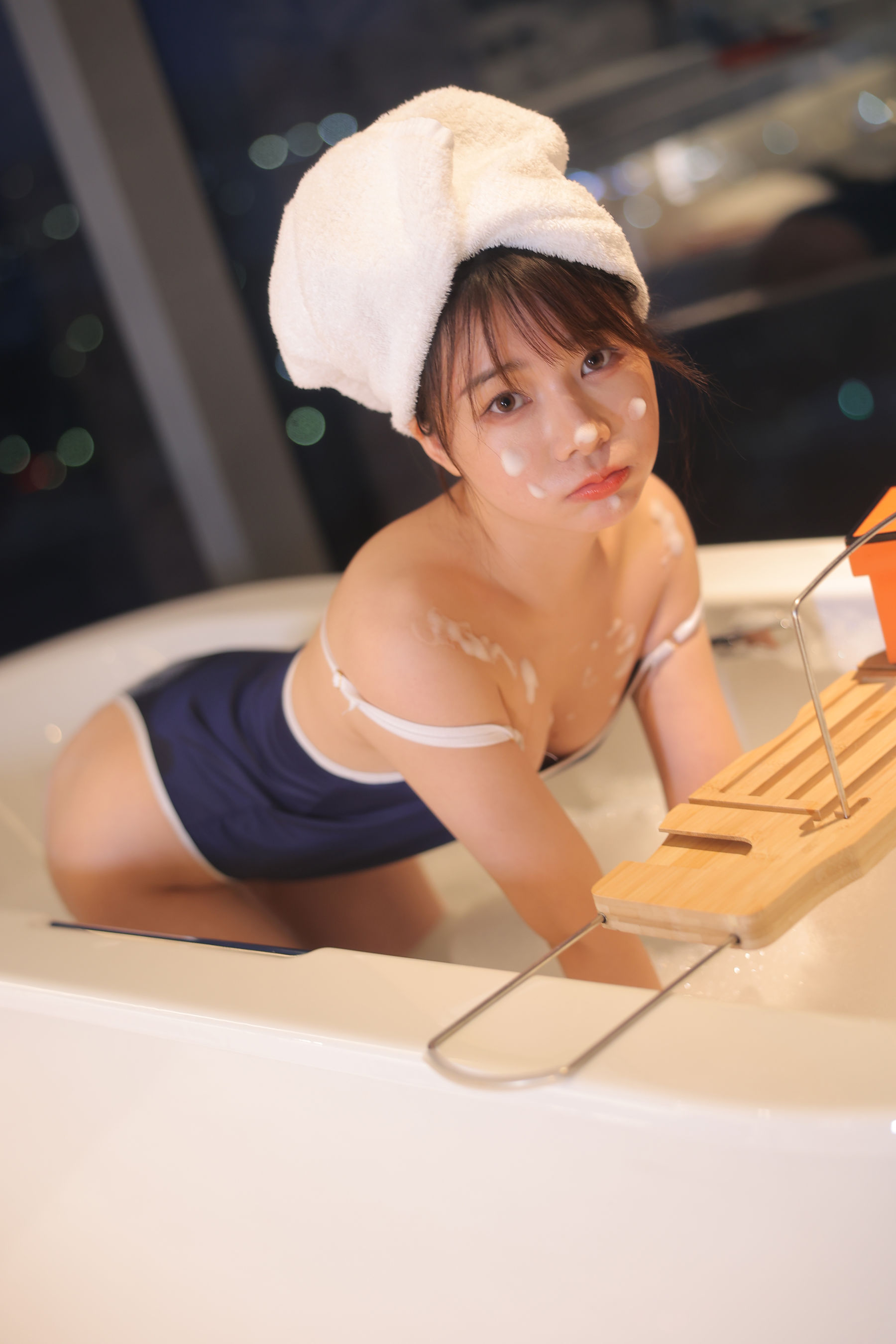 绾绾么 - 泡泡浴/(503P)