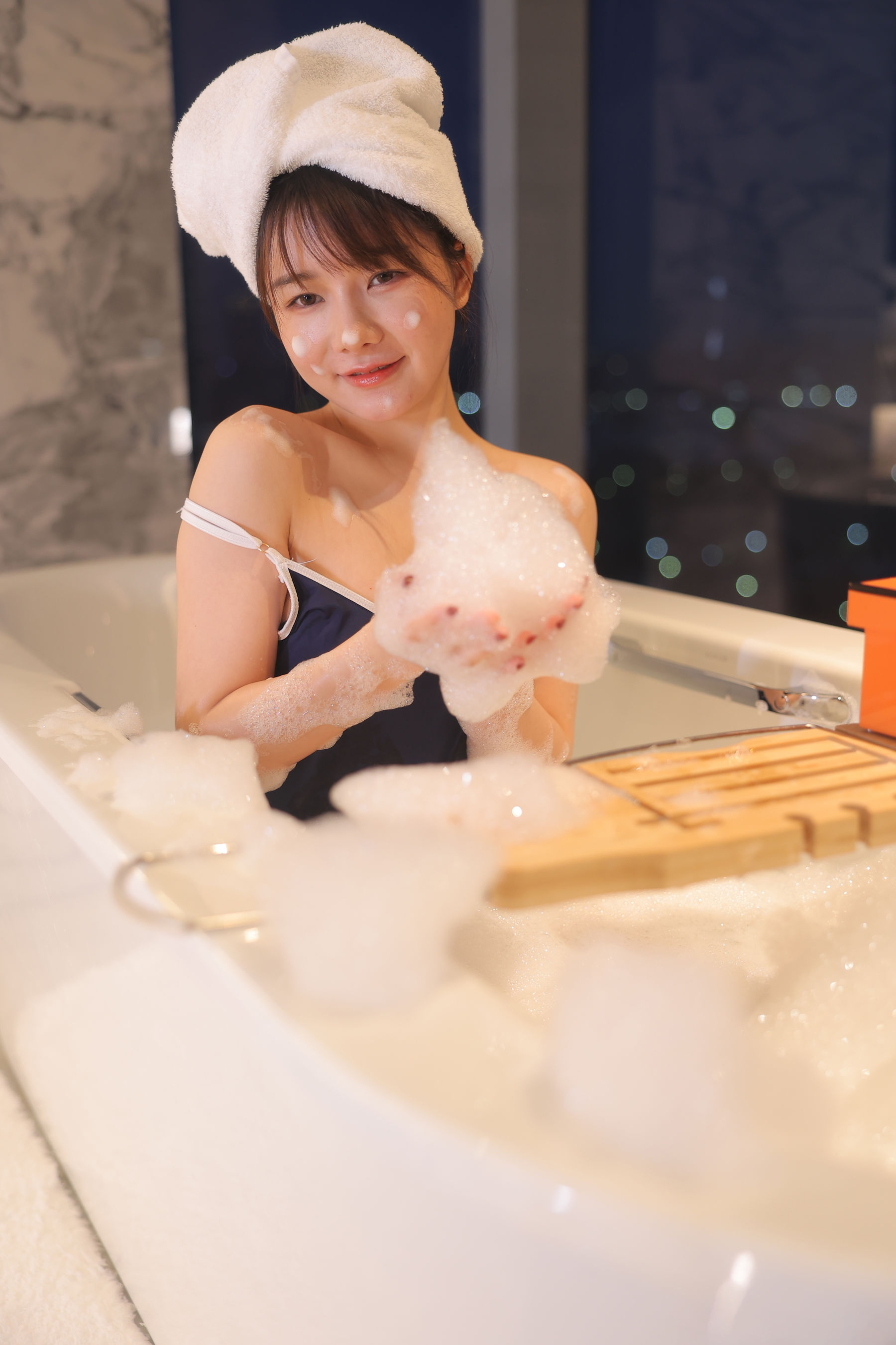 绾绾么 - 泡泡浴/(503P)