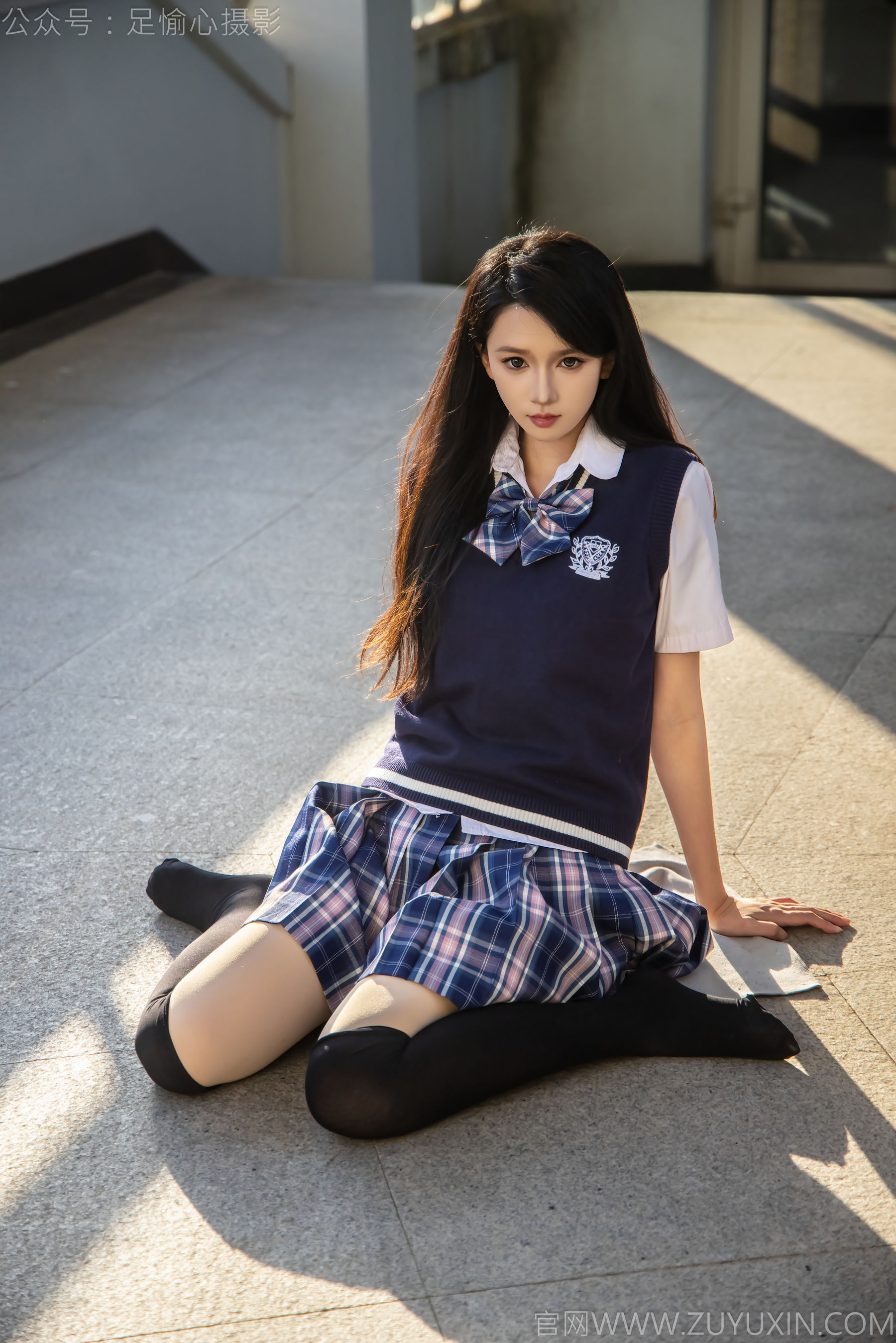 足愉心 No.019 果酱 （搭配：JK制服、小皮鞋、黑色丝袜、肉色打底裤）/(109P)