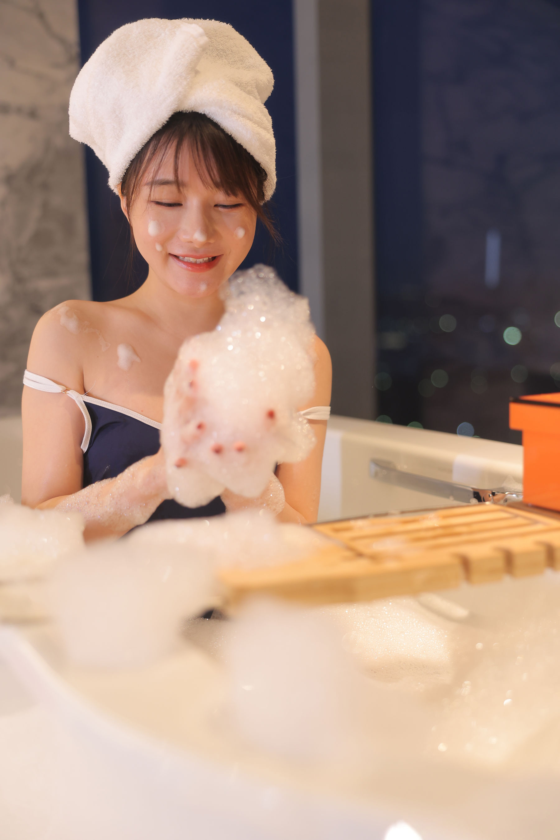 绾绾么 - 泡泡浴/(503P)