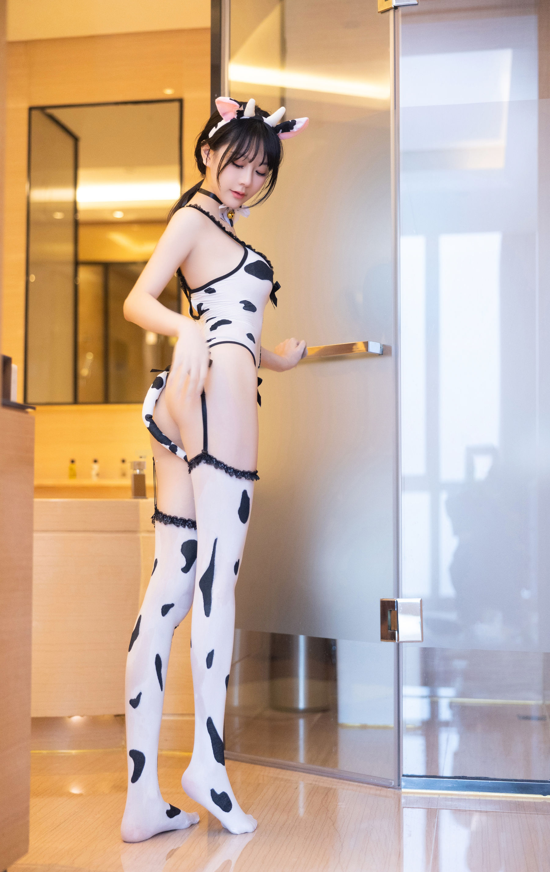 谢小蒽 小奶牛写真/(97P)