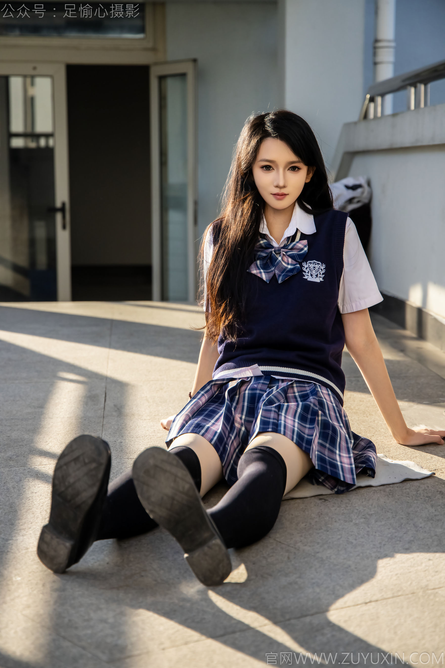 足愉心 No.019 果酱 （搭配：JK制服、小皮鞋、黑色丝袜、肉色打底裤）/(109P)