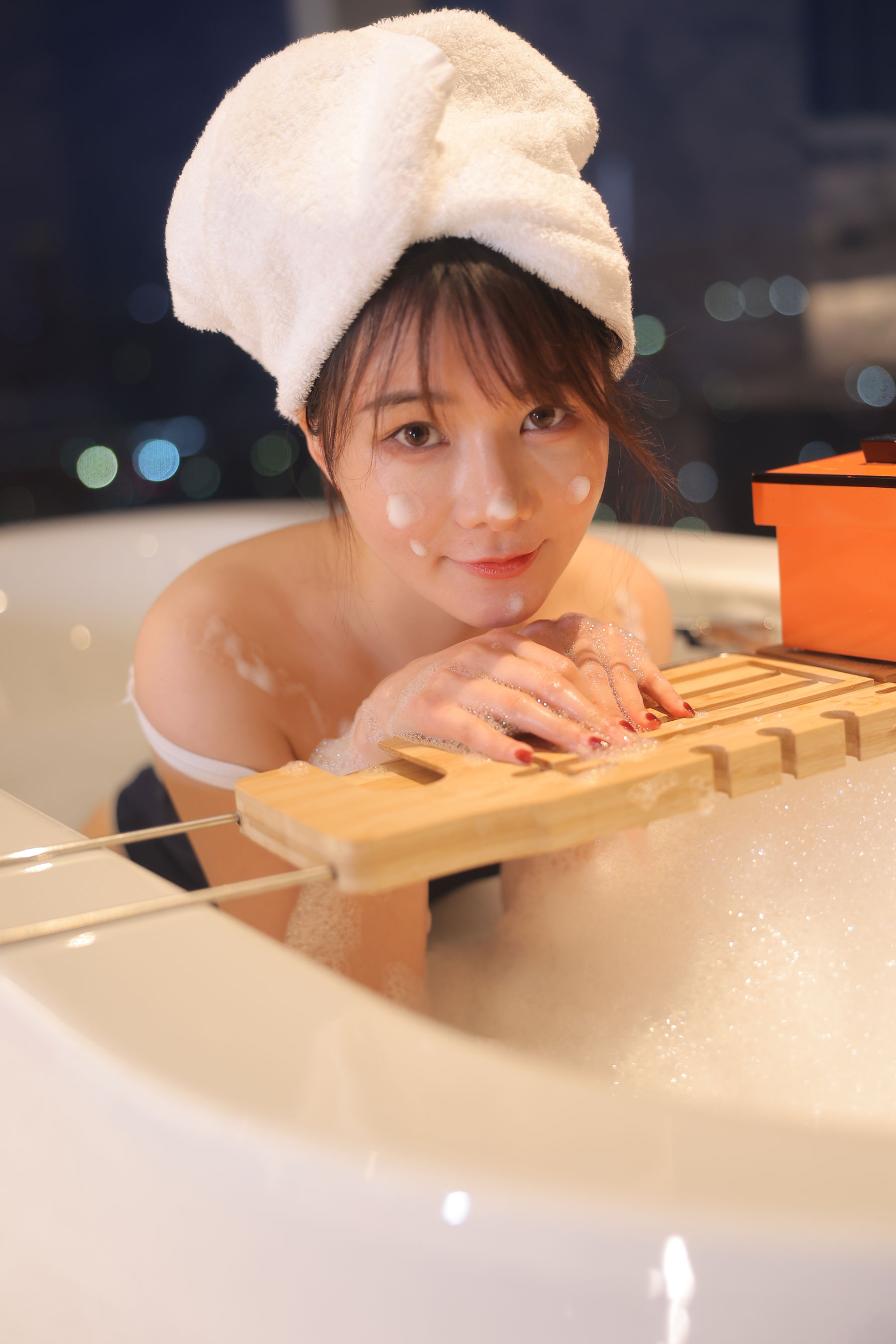 绾绾么 - 泡泡浴/(503P)