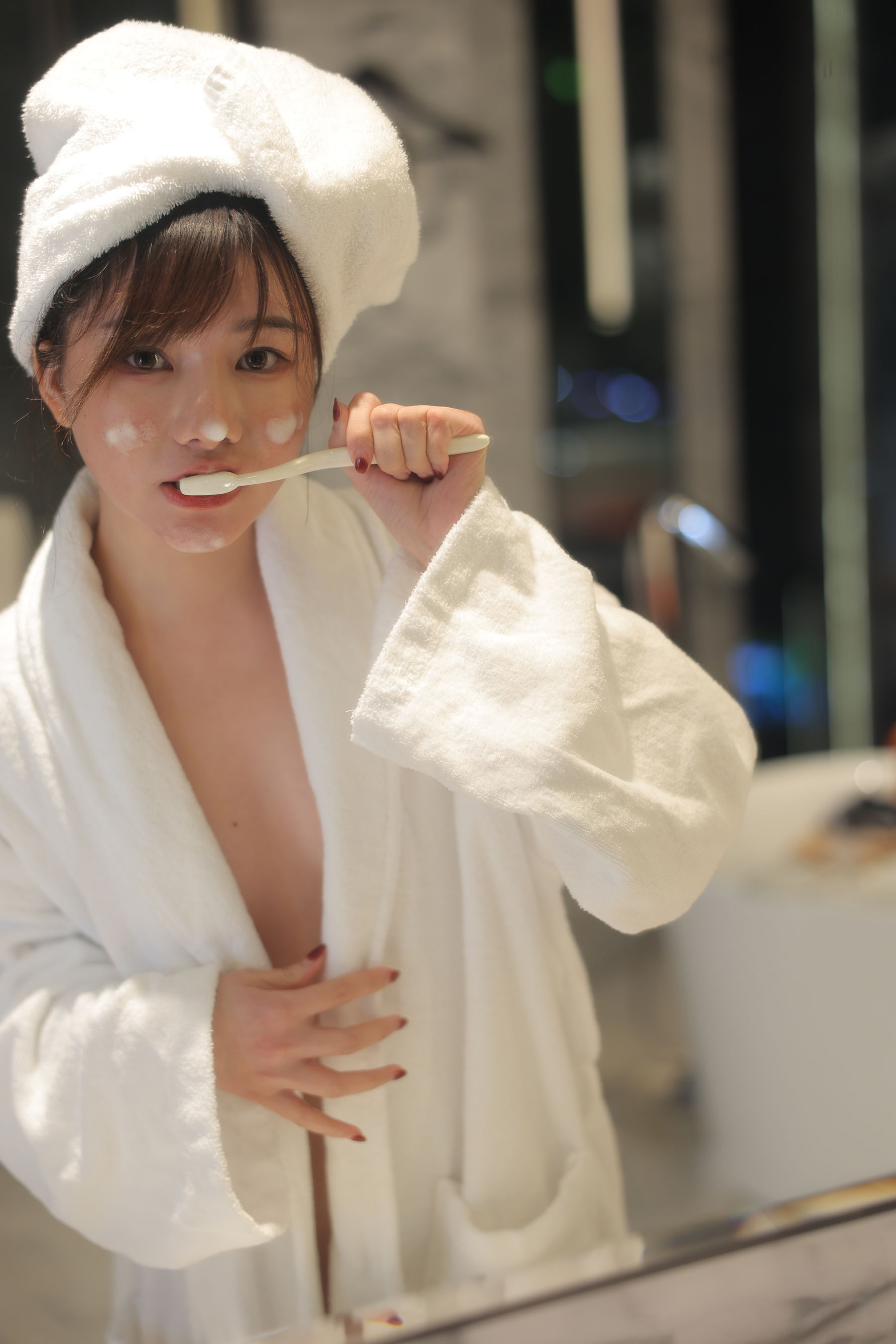 绾绾么 - 泡泡浴/(503P)