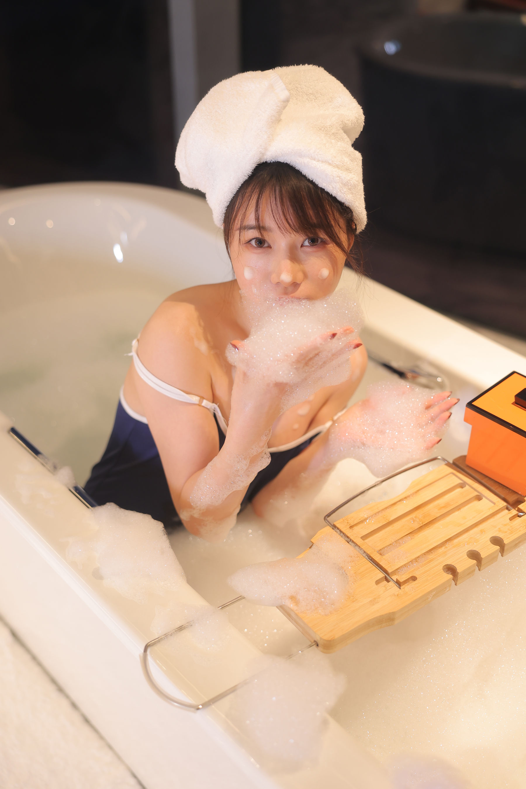 绾绾么 - 泡泡浴/(503P)