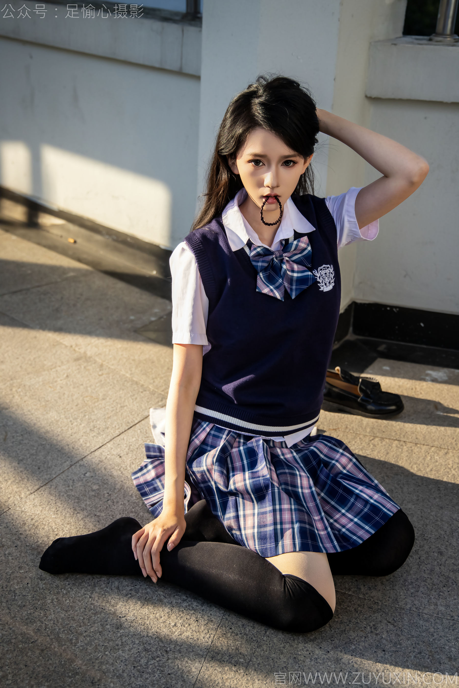 足愉心 No.019 果酱 （搭配：JK制服、小皮鞋、黑色丝袜、肉色打底裤）/(109P)