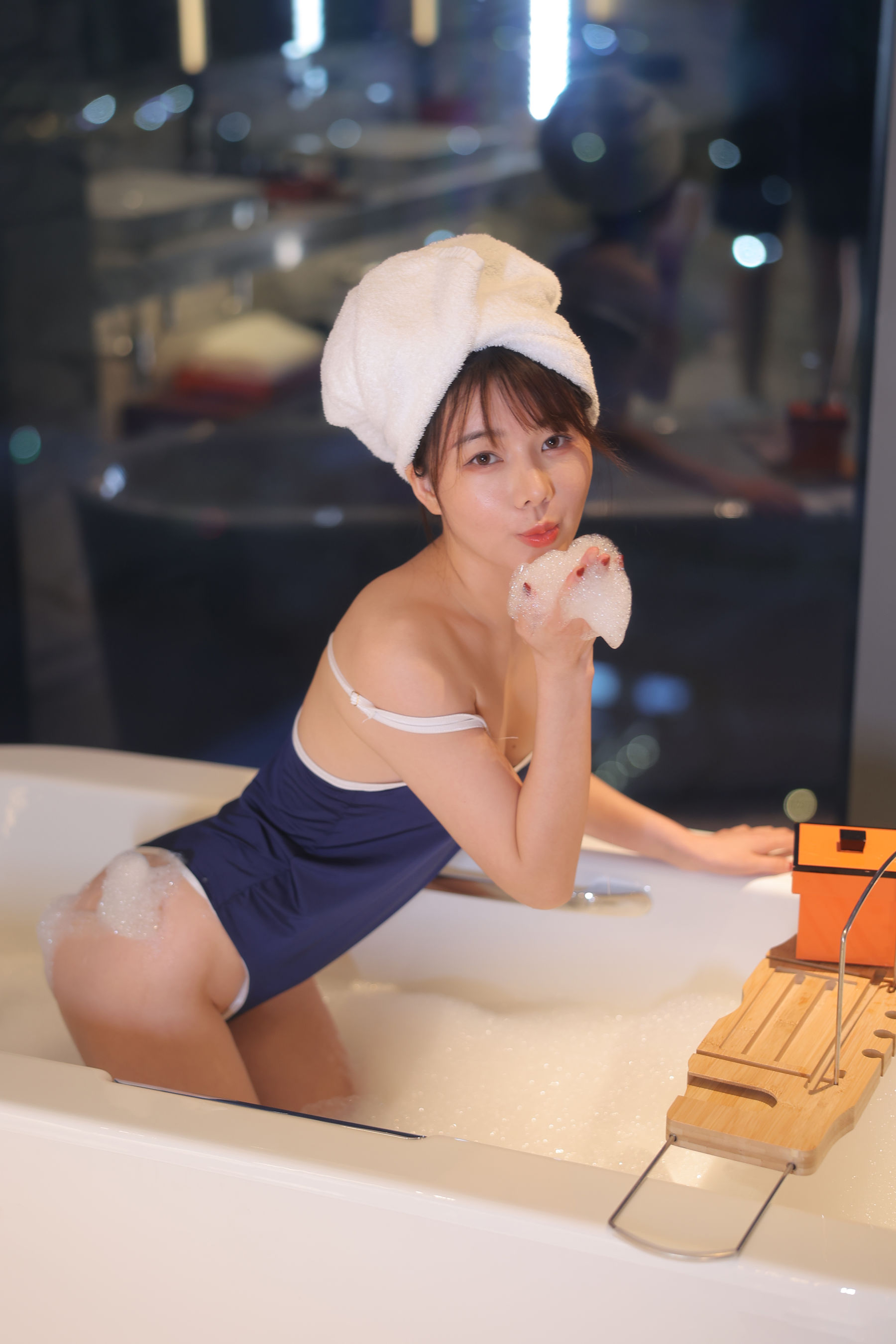 绾绾么 - 泡泡浴/(503P)