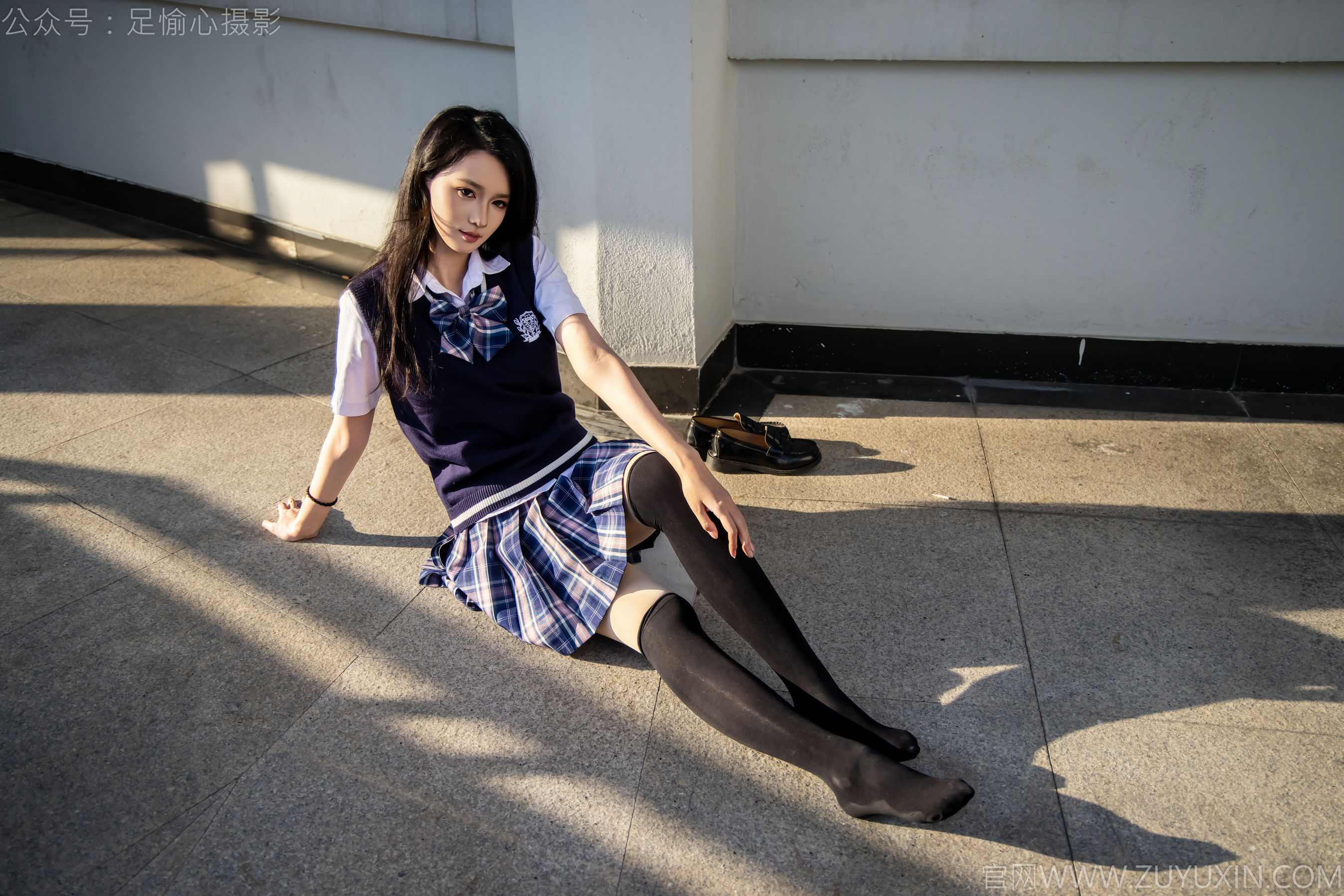 足愉心 No.019 果酱 （搭配：JK制服、小皮鞋、黑色丝袜、肉色打底裤）/(109P)