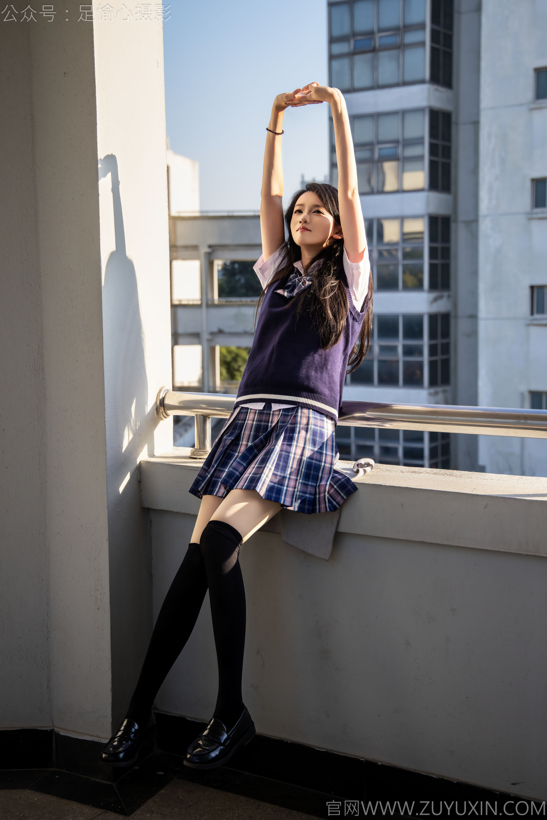 足愉心 No.019 果酱 （搭配：JK制服、小皮鞋、黑色丝袜、肉色打底裤）/(109P)