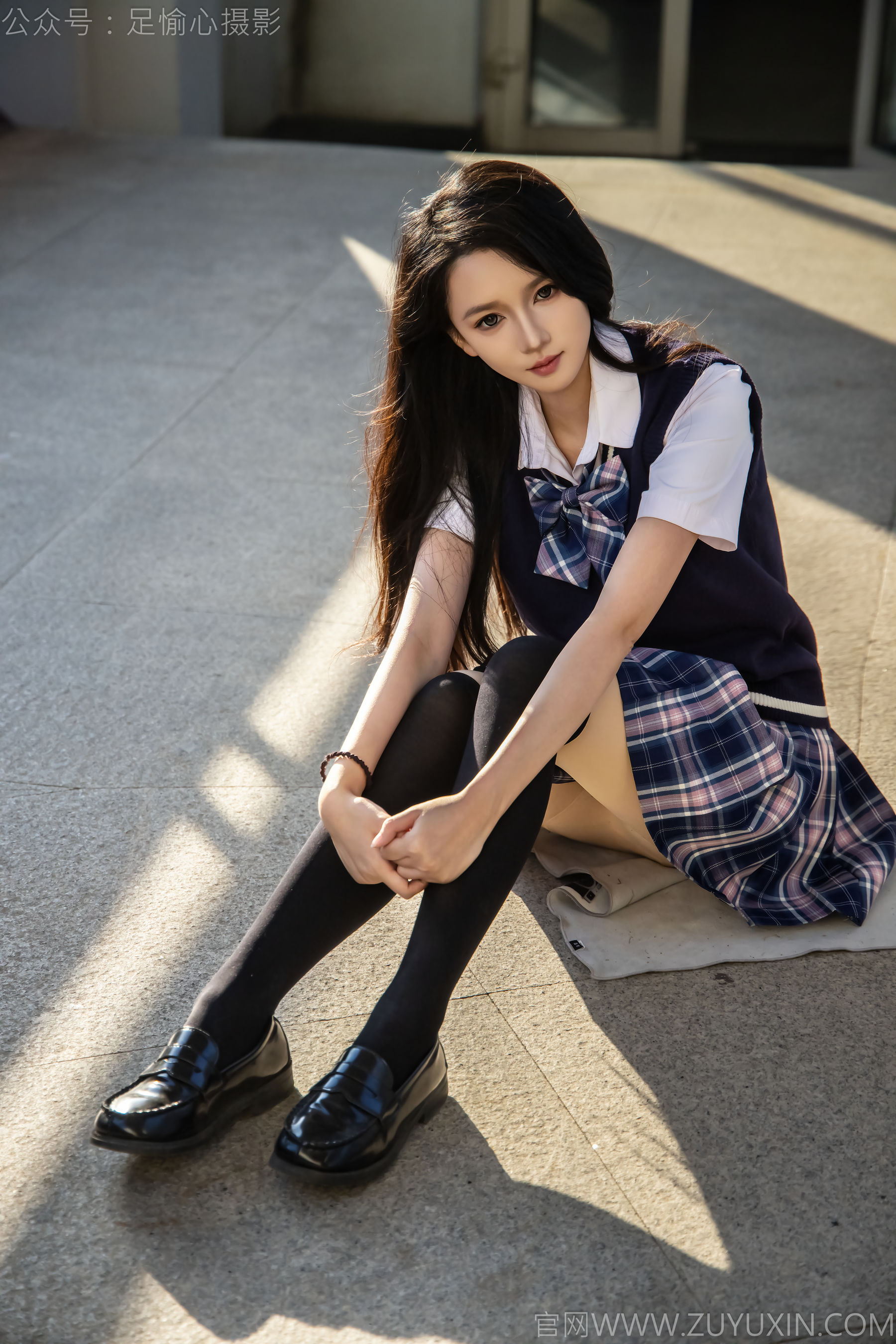 足愉心 No.019 果酱 （搭配：JK制服、小皮鞋、黑色丝袜、肉色打底裤）/(109P)