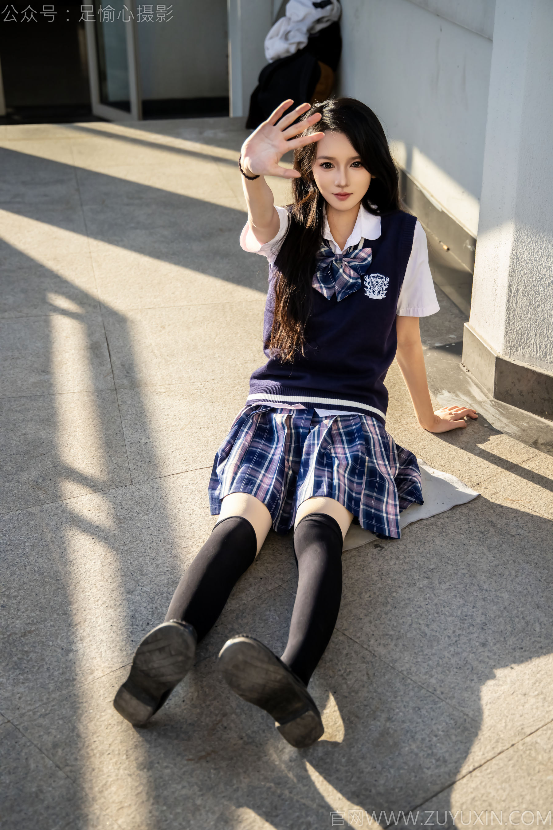 足愉心 No.019 果酱 （搭配：JK制服、小皮鞋、黑色丝袜、肉色打底裤）/(109P)