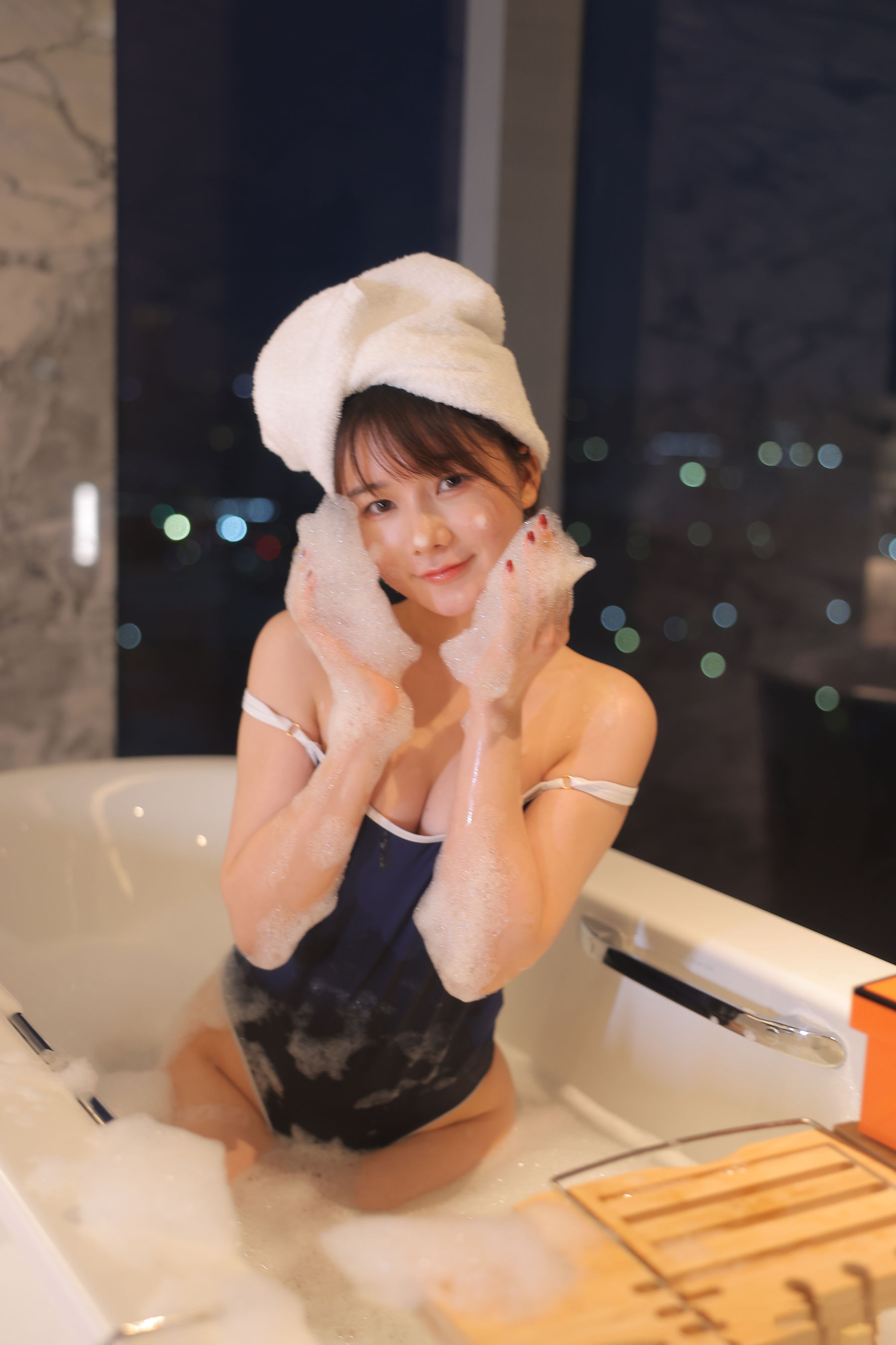 绾绾么 - 泡泡浴/(503P)