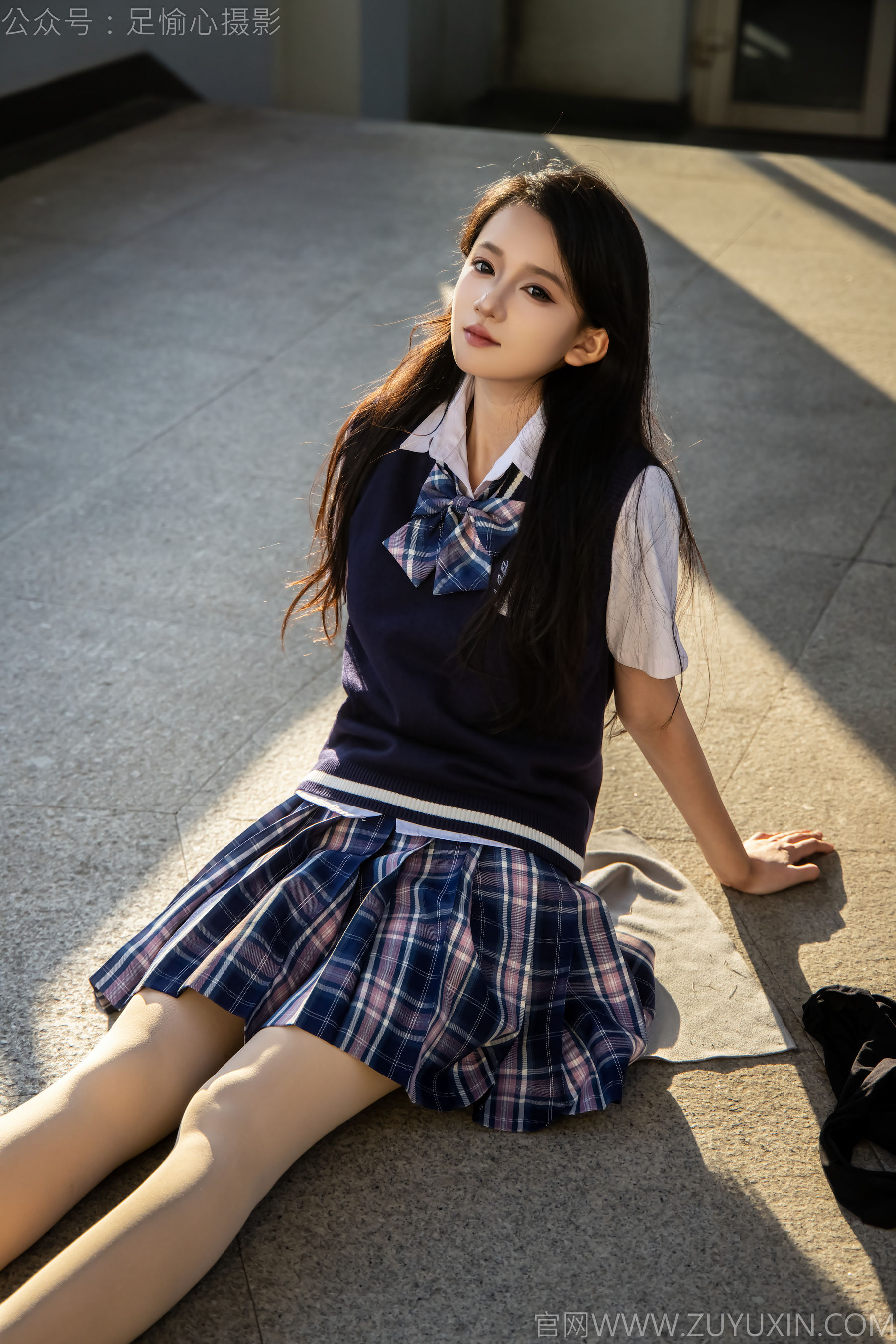 足愉心 No.019 果酱 （搭配：JK制服、小皮鞋、黑色丝袜、肉色打底裤）/(109P)