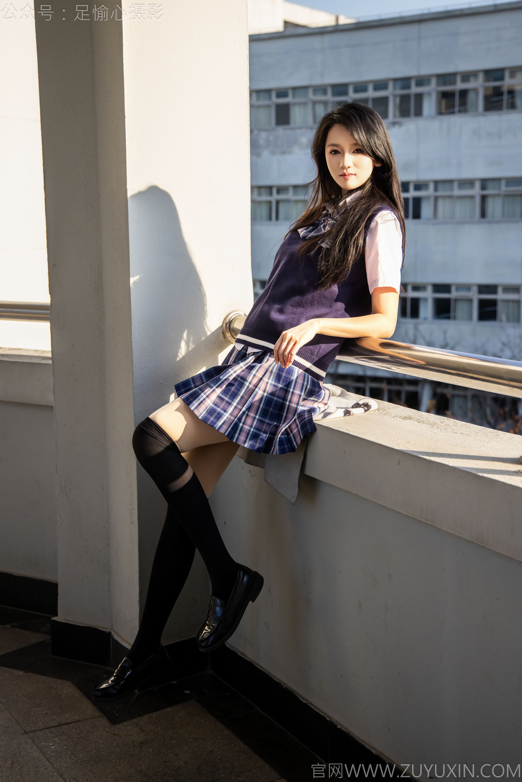 足愉心 No.019 果酱 （搭配：JK制服、小皮鞋、黑色丝袜、肉色打底裤）/(109P)