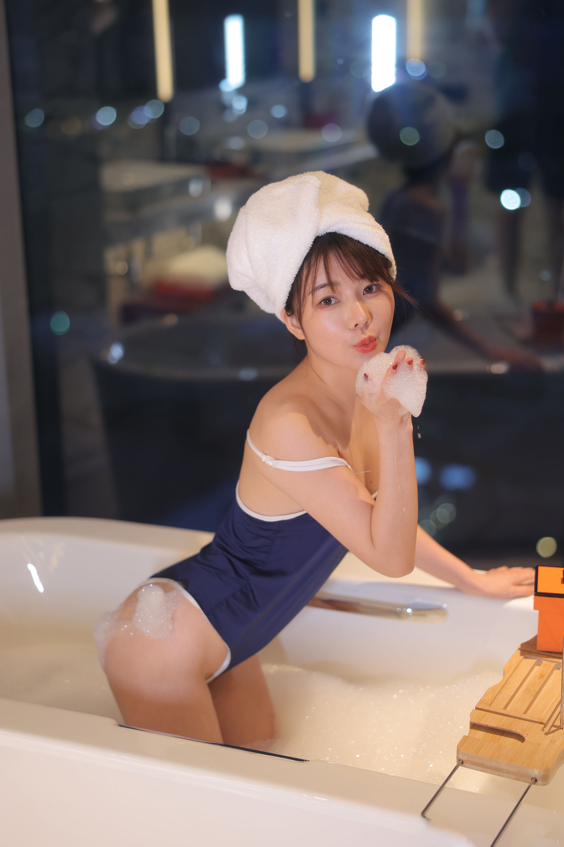 绾绾么 - 泡泡浴/(503P)