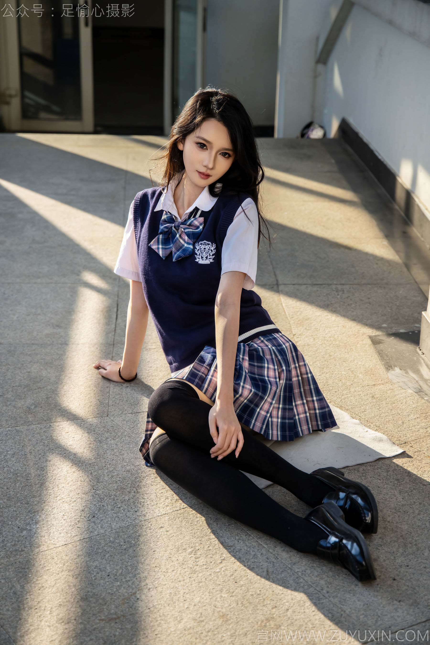 足愉心 No.019 果酱 （搭配：JK制服、小皮鞋、黑色丝袜、肉色打底裤）/(109P)