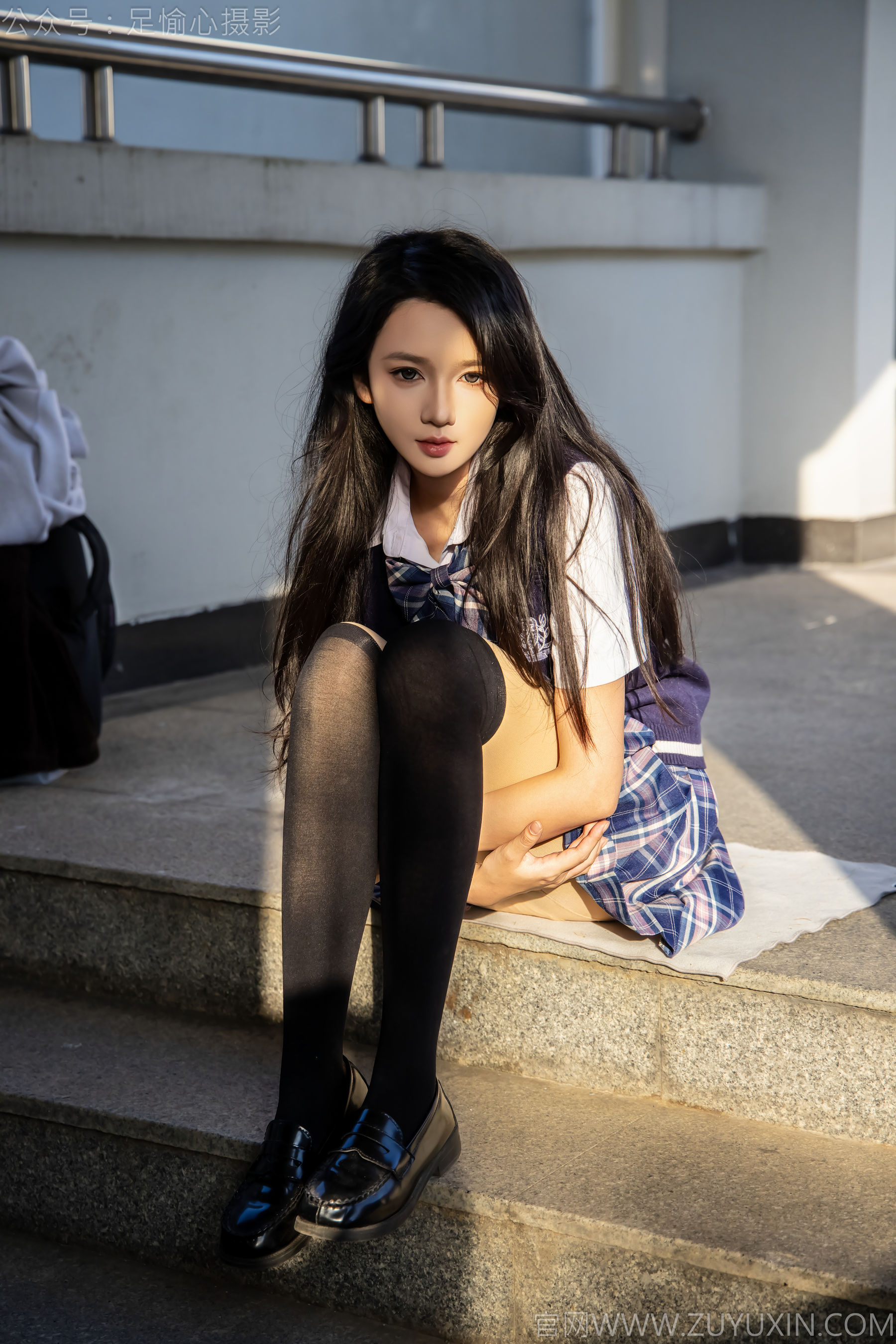 足愉心 No.019 果酱 （搭配：JK制服、小皮鞋、黑色丝袜、肉色打底裤）/(109P)