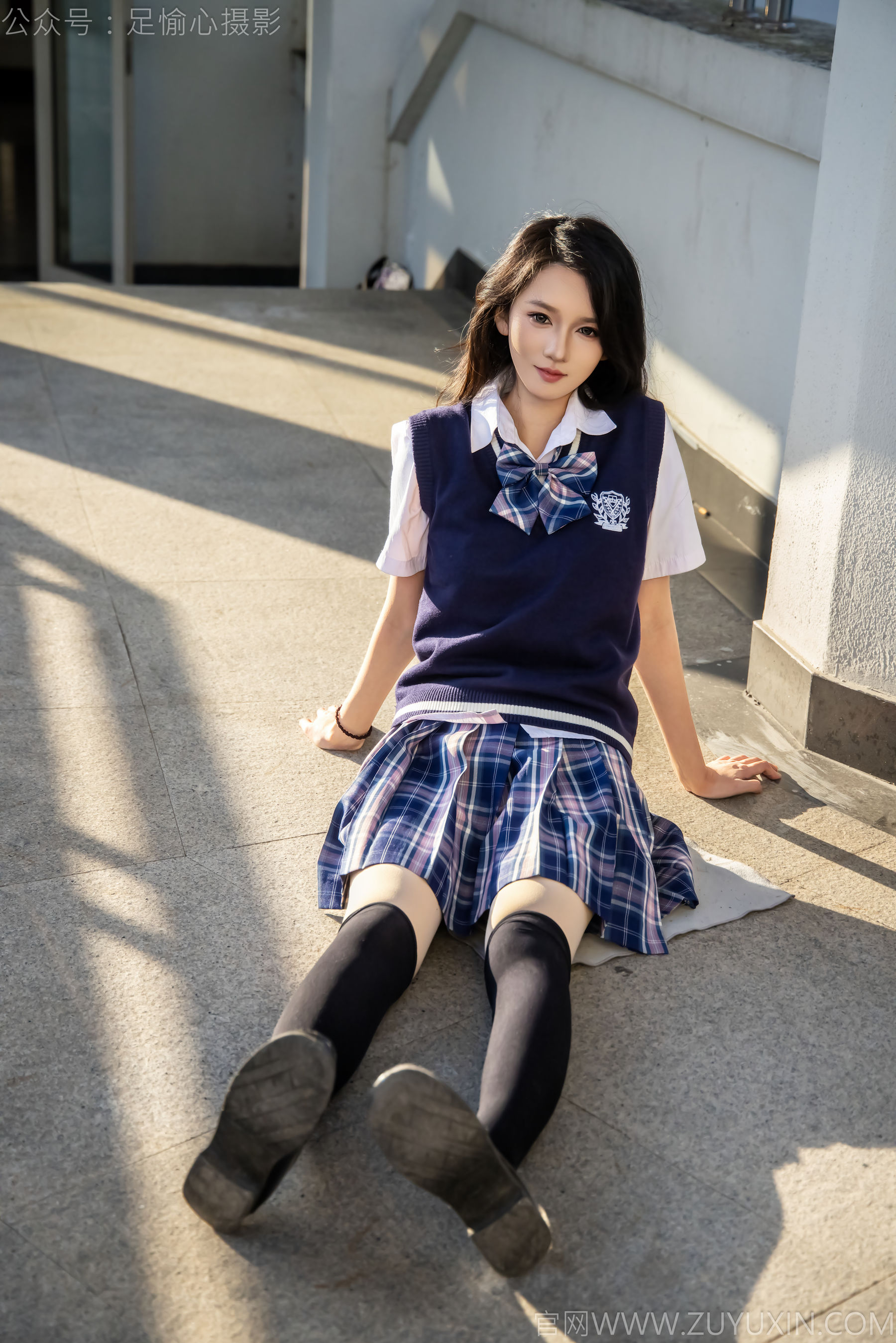 足愉心 No.019 果酱 （搭配：JK制服、小皮鞋、黑色丝袜、肉色打底裤）/(109P)