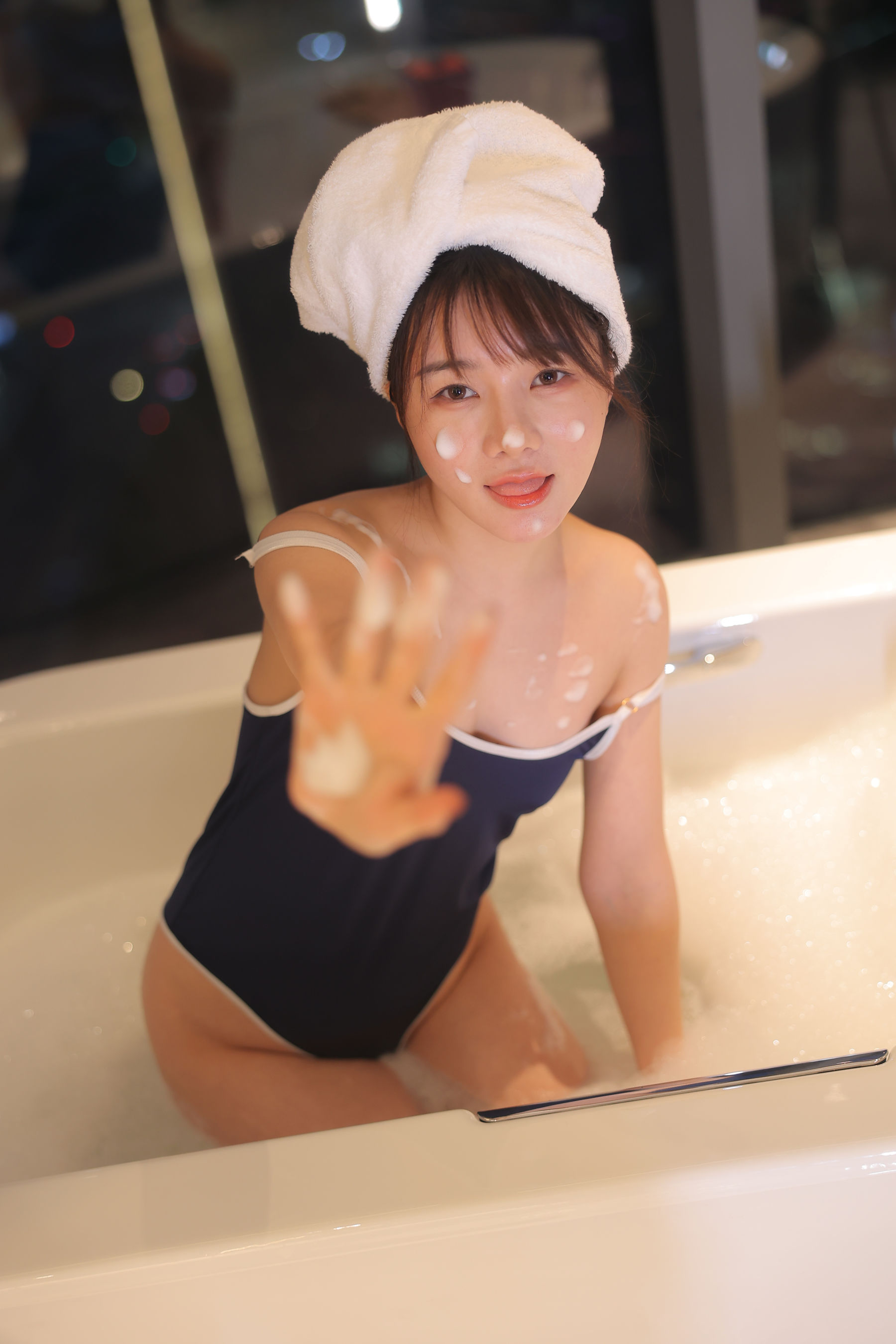 绾绾么 - 泡泡浴/(503P)