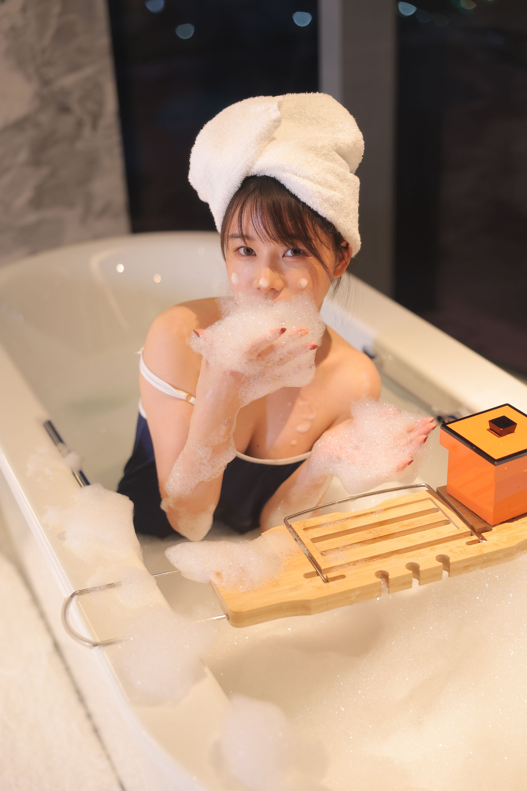 绾绾么 - 泡泡浴/(503P)