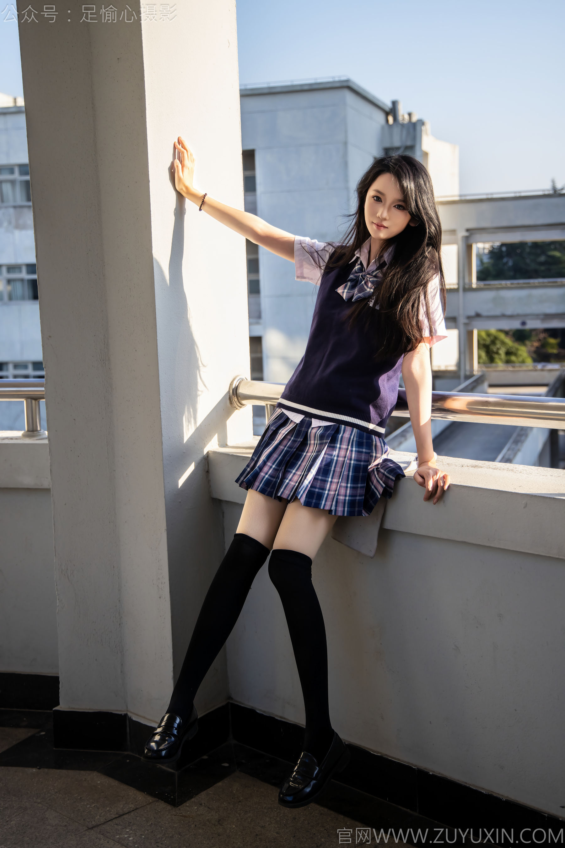 足愉心 No.019 果酱 （搭配：JK制服、小皮鞋、黑色丝袜、肉色打底裤）/(109P)