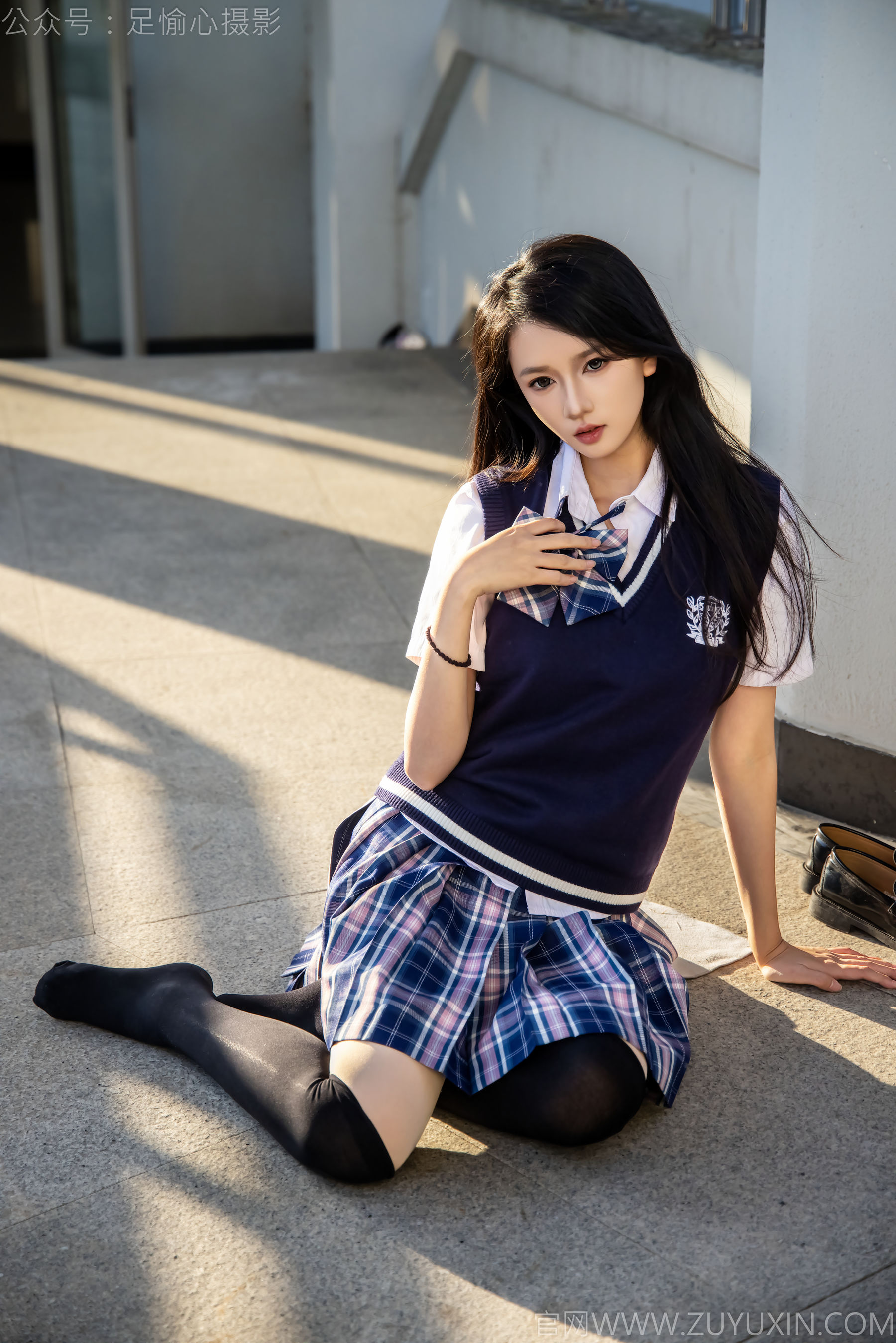 足愉心 No.019 果酱 （搭配：JK制服、小皮鞋、黑色丝袜、肉色打底裤）/(109P)