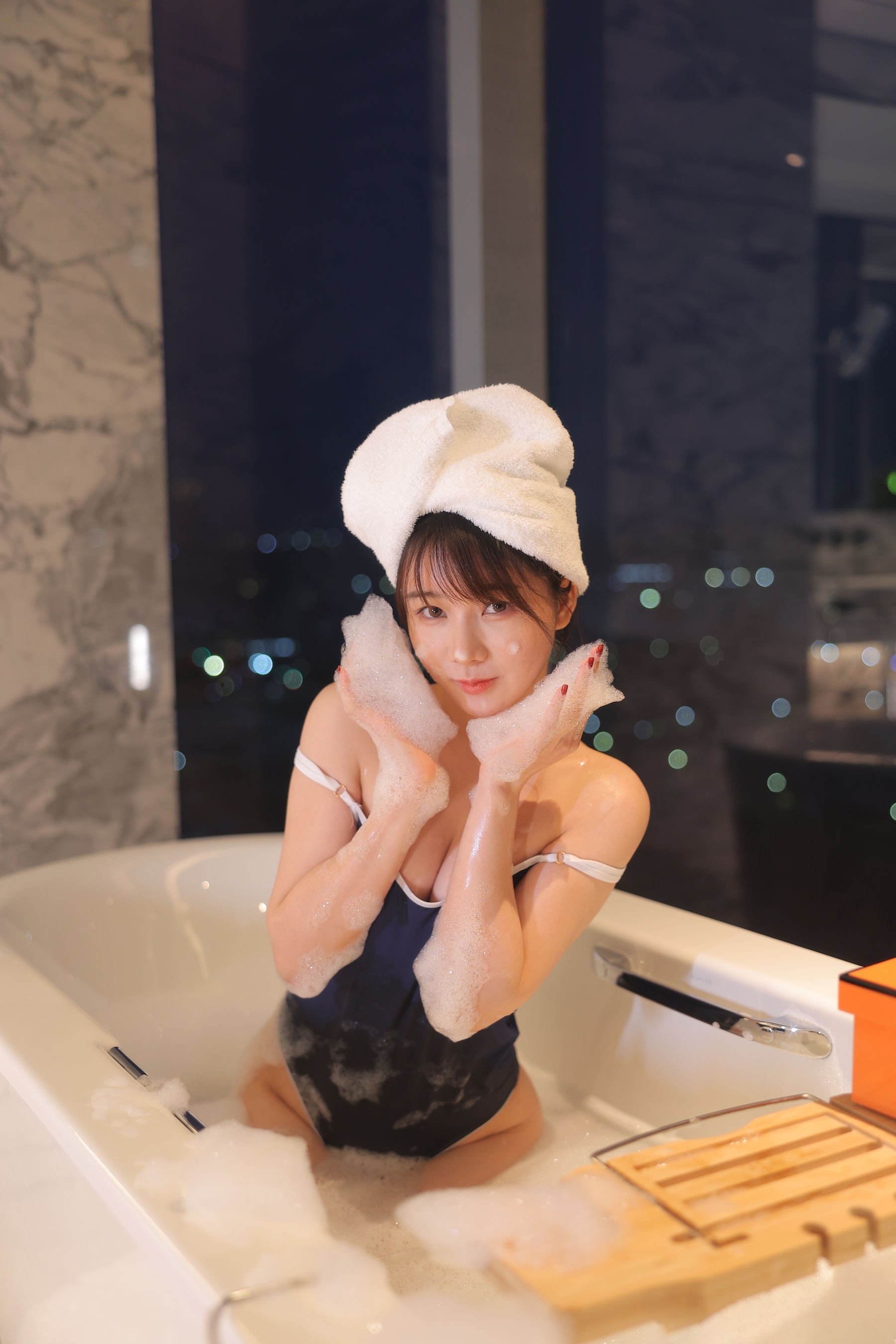 绾绾么 - 泡泡浴/(503P)