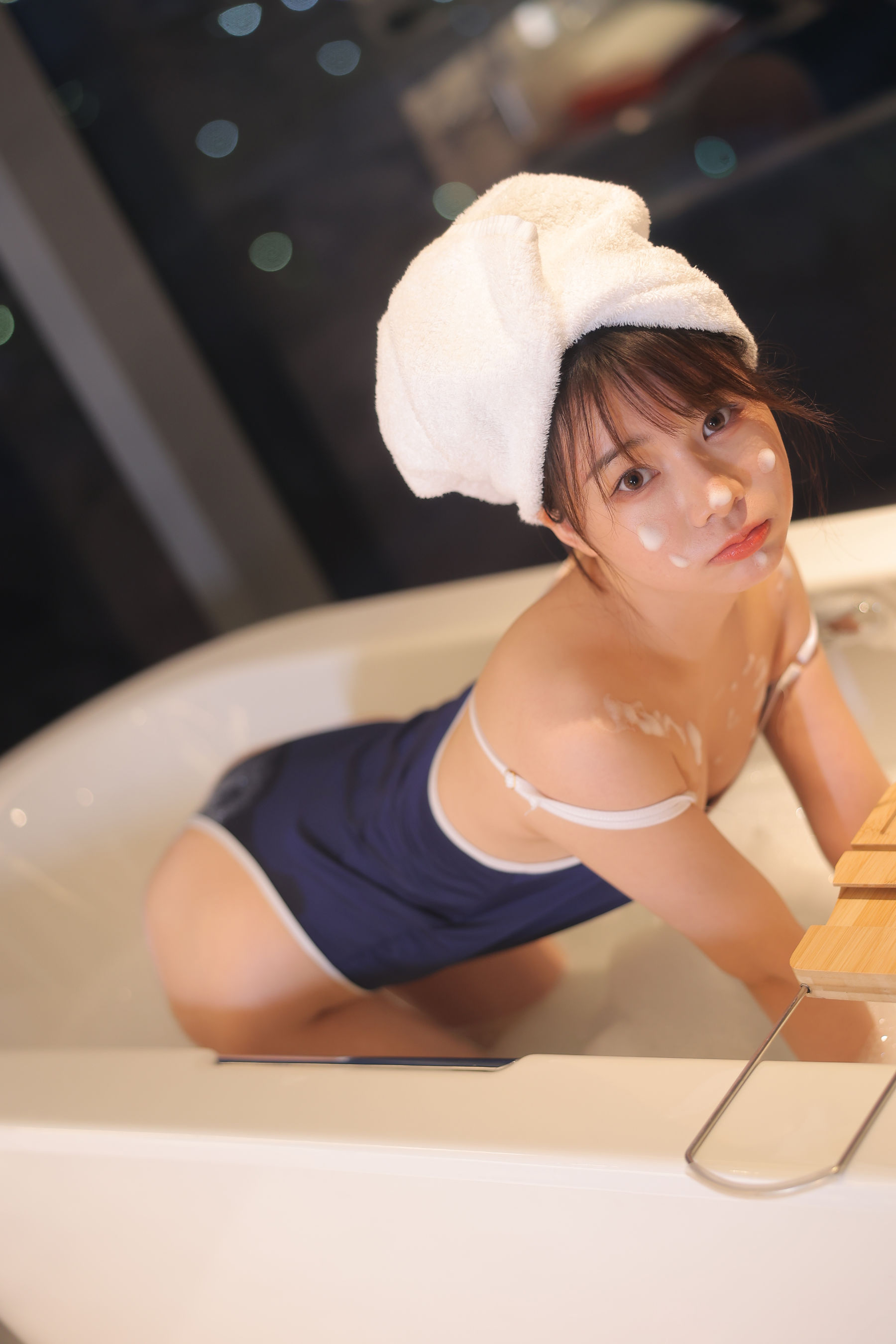 绾绾么 - 泡泡浴/(503P)