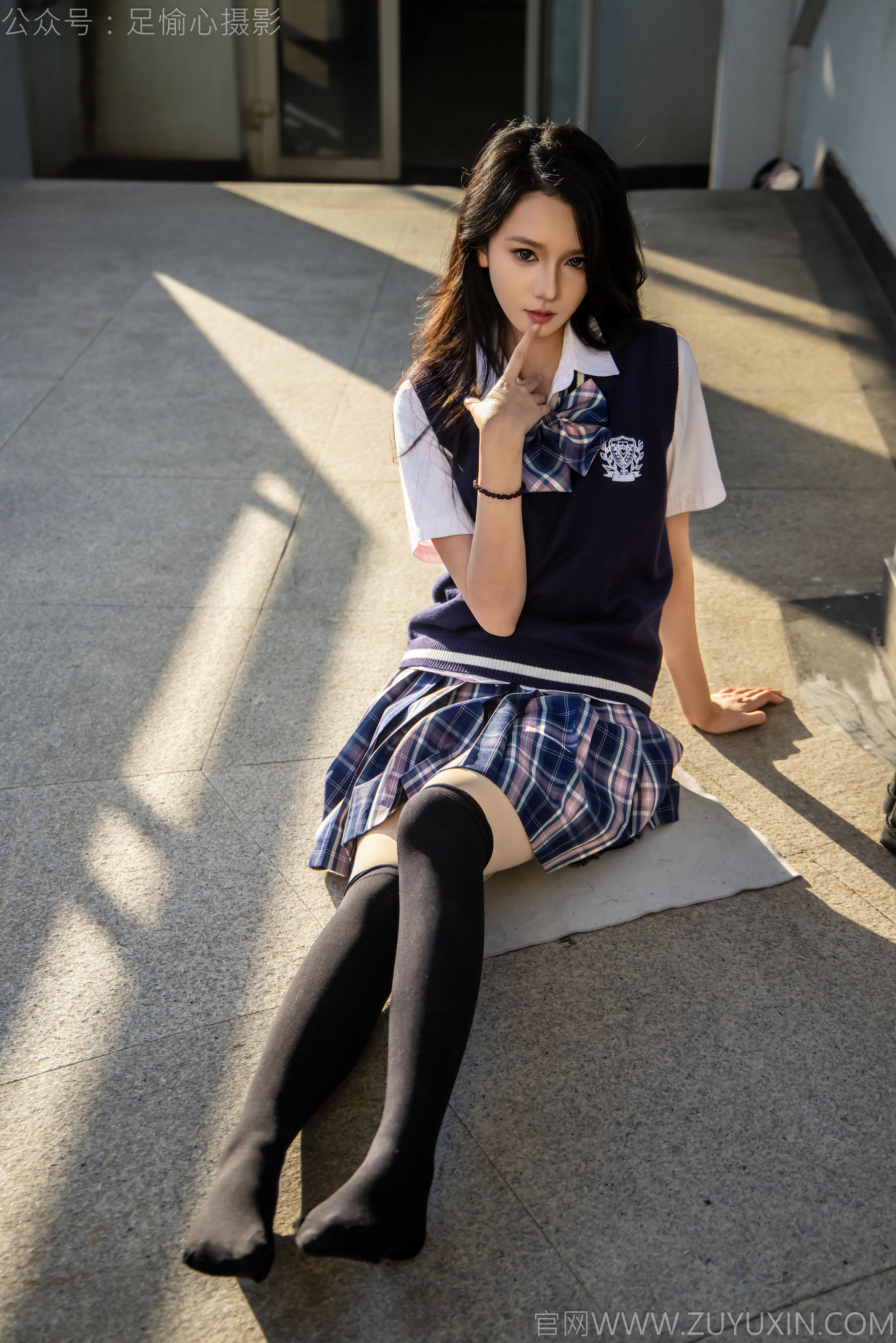 足愉心 No.019 果酱 （搭配：JK制服、小皮鞋、黑色丝袜、肉色打底裤）/(109P)