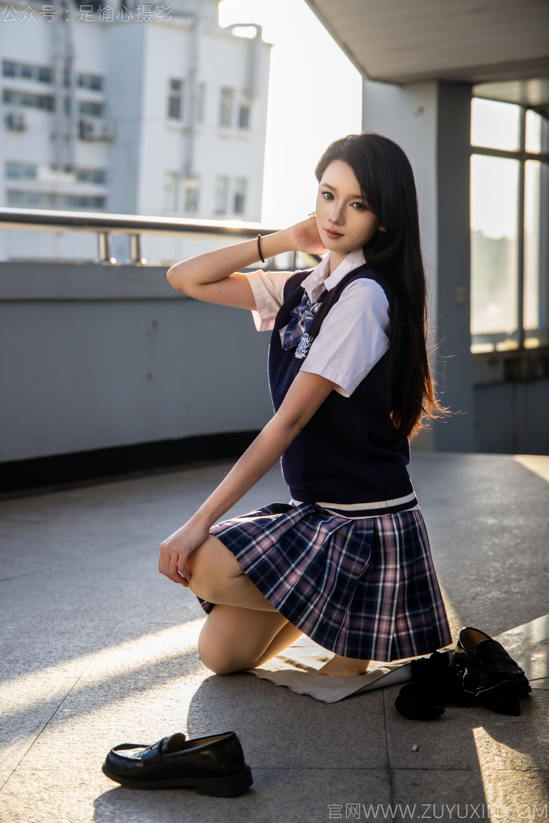 足愉心 No.019 果酱 （搭配：JK制服、小皮鞋、黑色丝袜、肉色打底裤）/(109P)