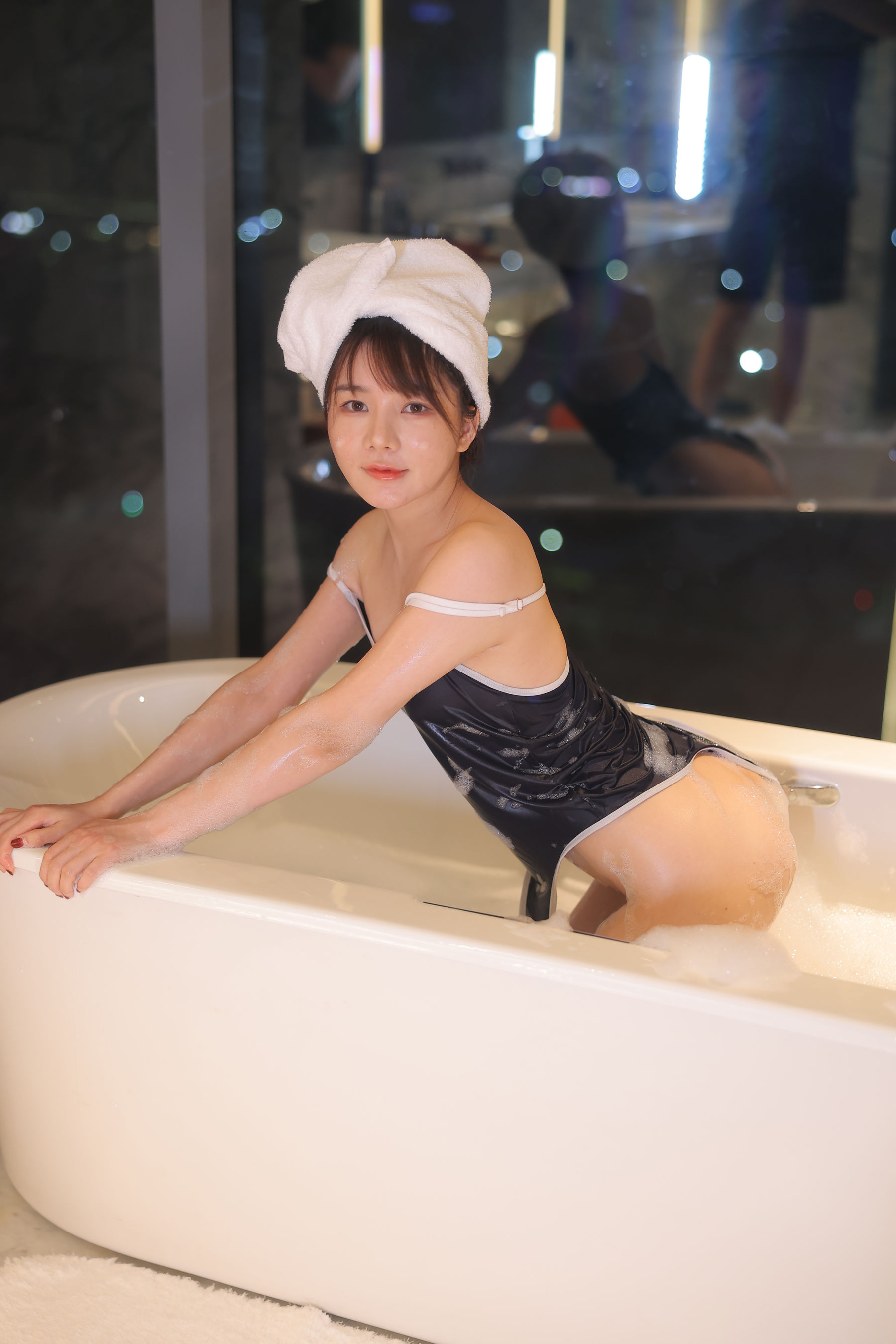 绾绾么 - 泡泡浴/(503P)