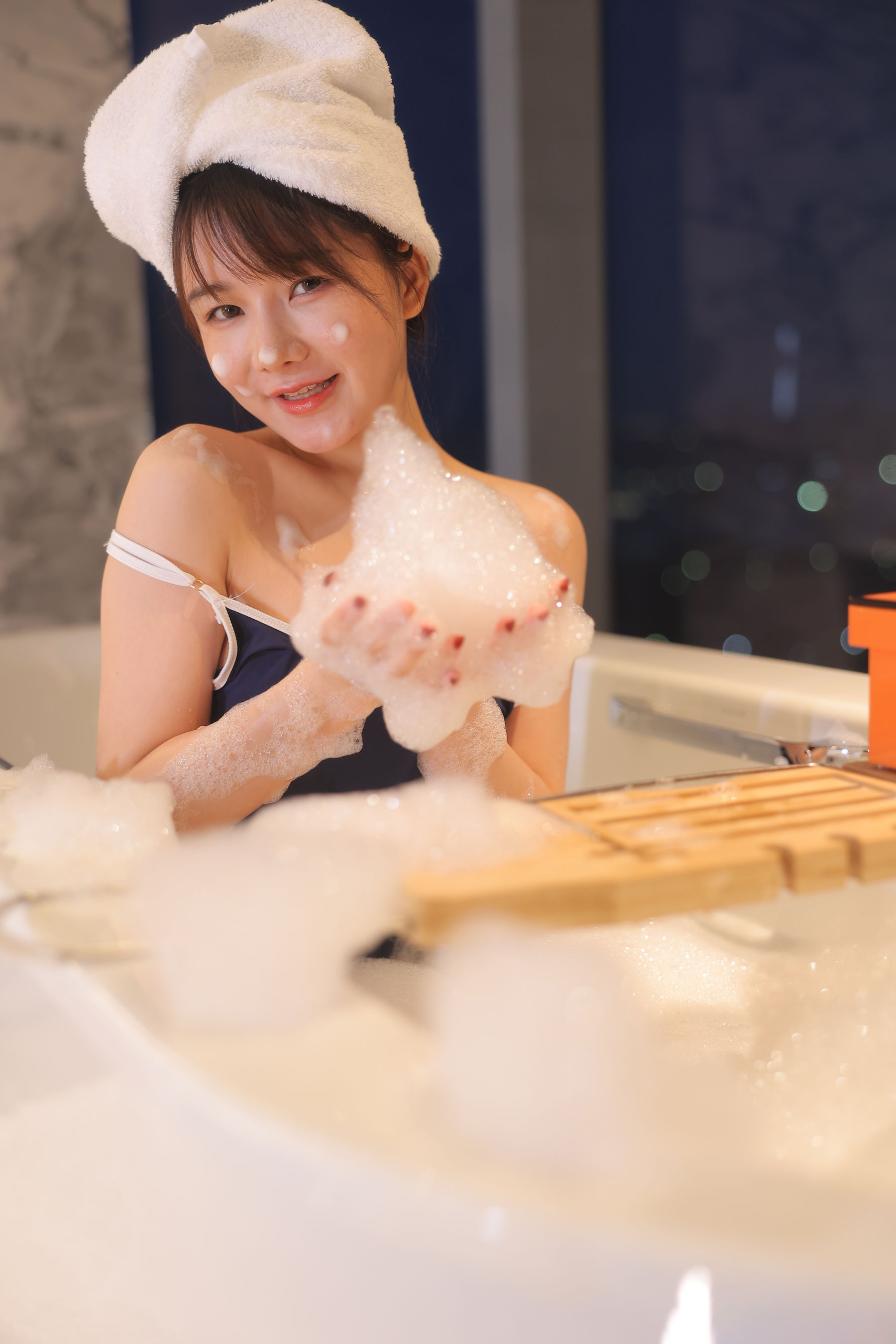 绾绾么 - 泡泡浴/(503P)