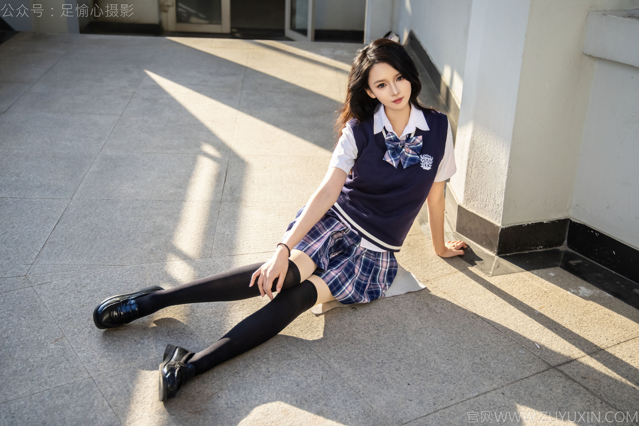 足愉心 No.019 果酱 （搭配：JK制服、小皮鞋、黑色丝袜、肉色打底裤）/(109P)