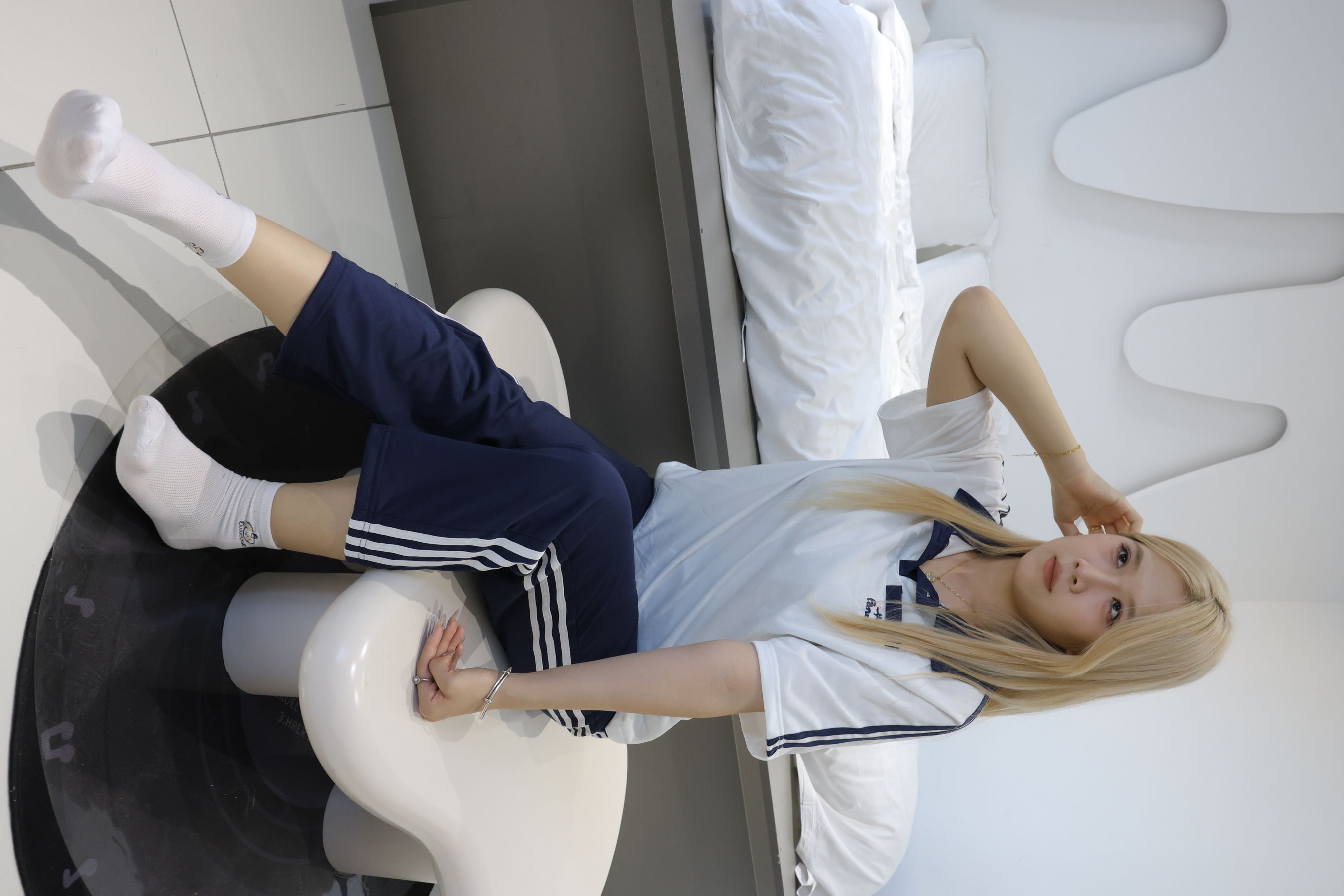 绮梦摄影 2024.09.12 No.022 栗子 珍藏无修无水印版/(385P)