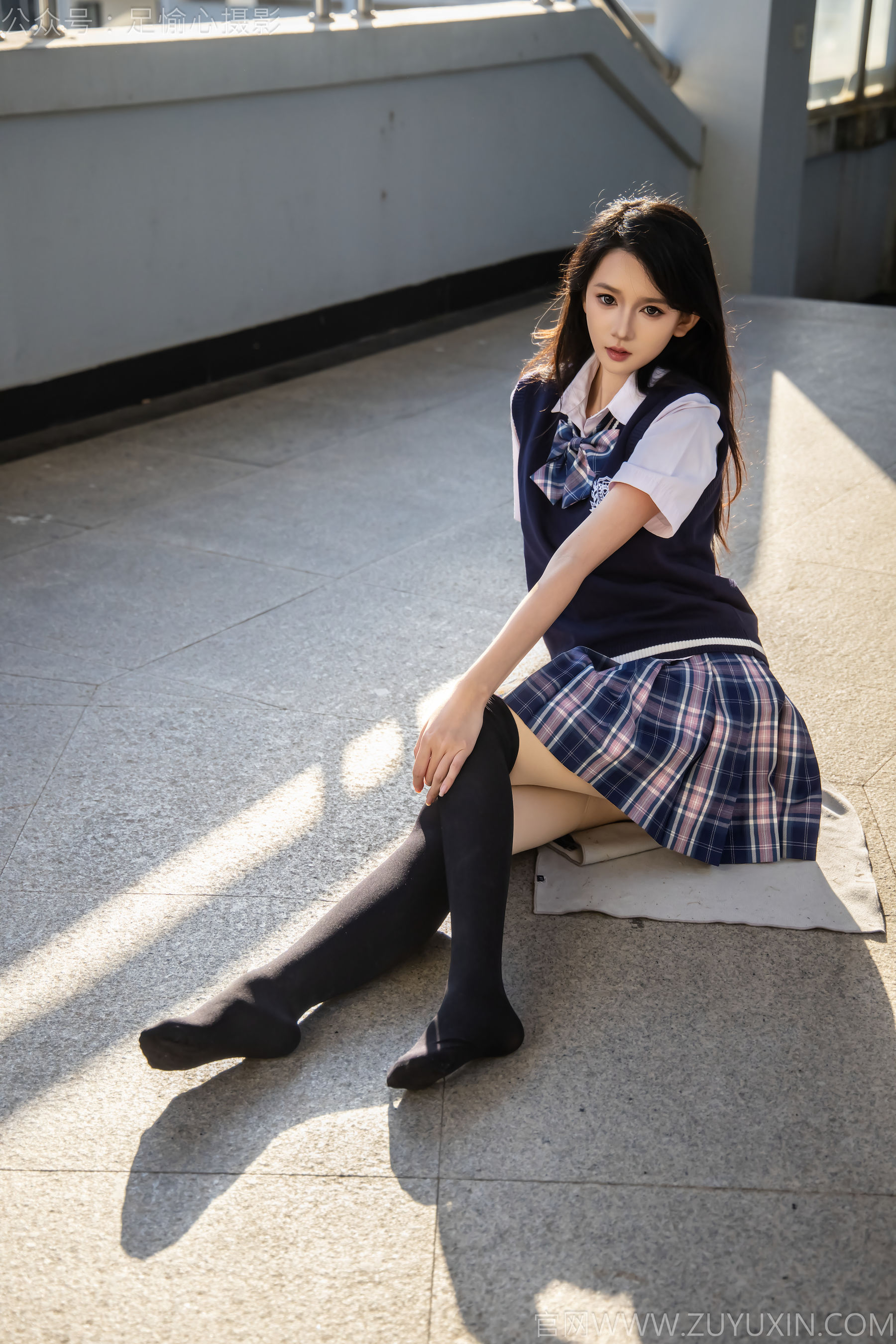 足愉心 No.019 果酱 （搭配：JK制服、小皮鞋、黑色丝袜、肉色打底裤）/(109P)