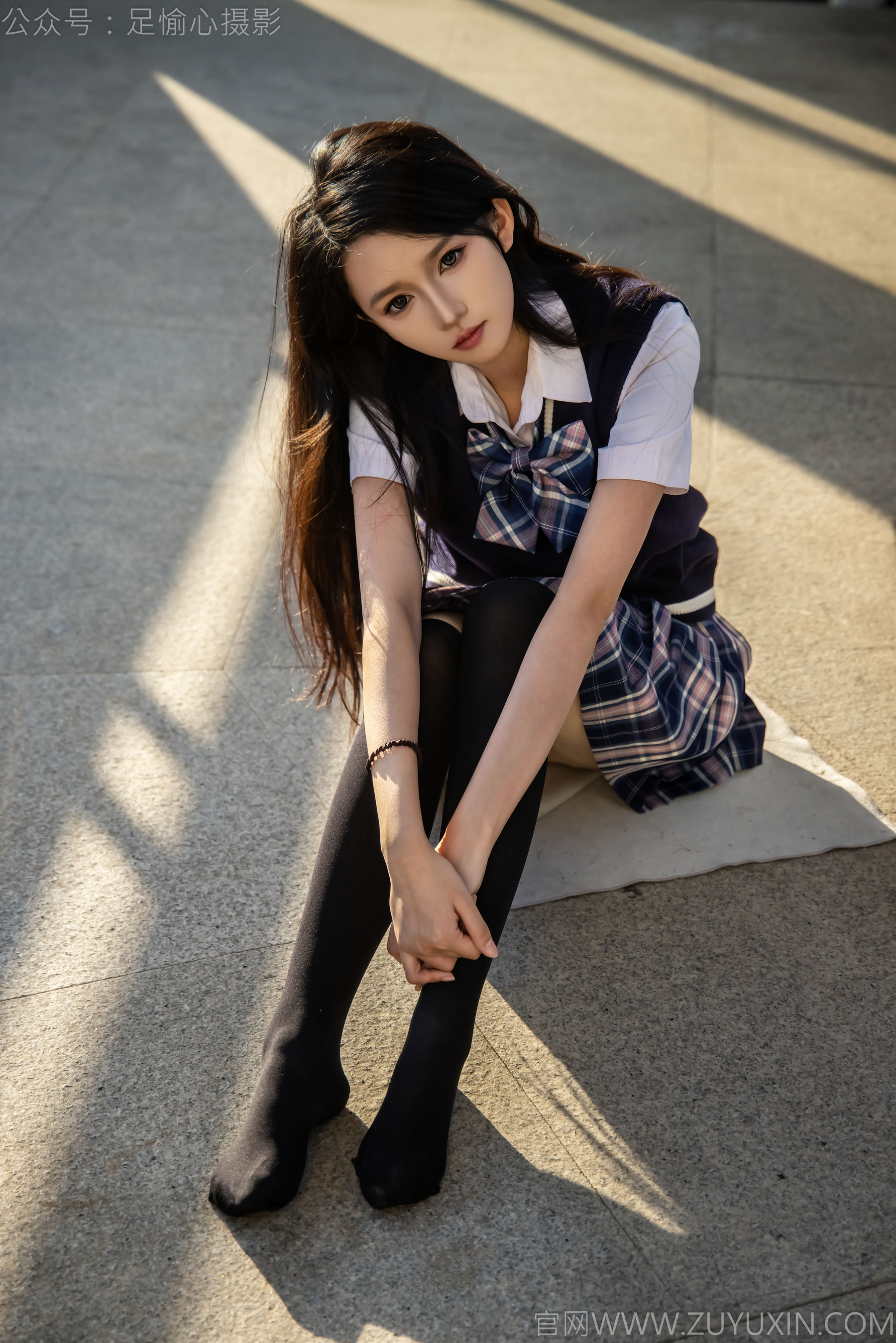 足愉心 No.019 果酱 （搭配：JK制服、小皮鞋、黑色丝袜、肉色打底裤）/(109P)