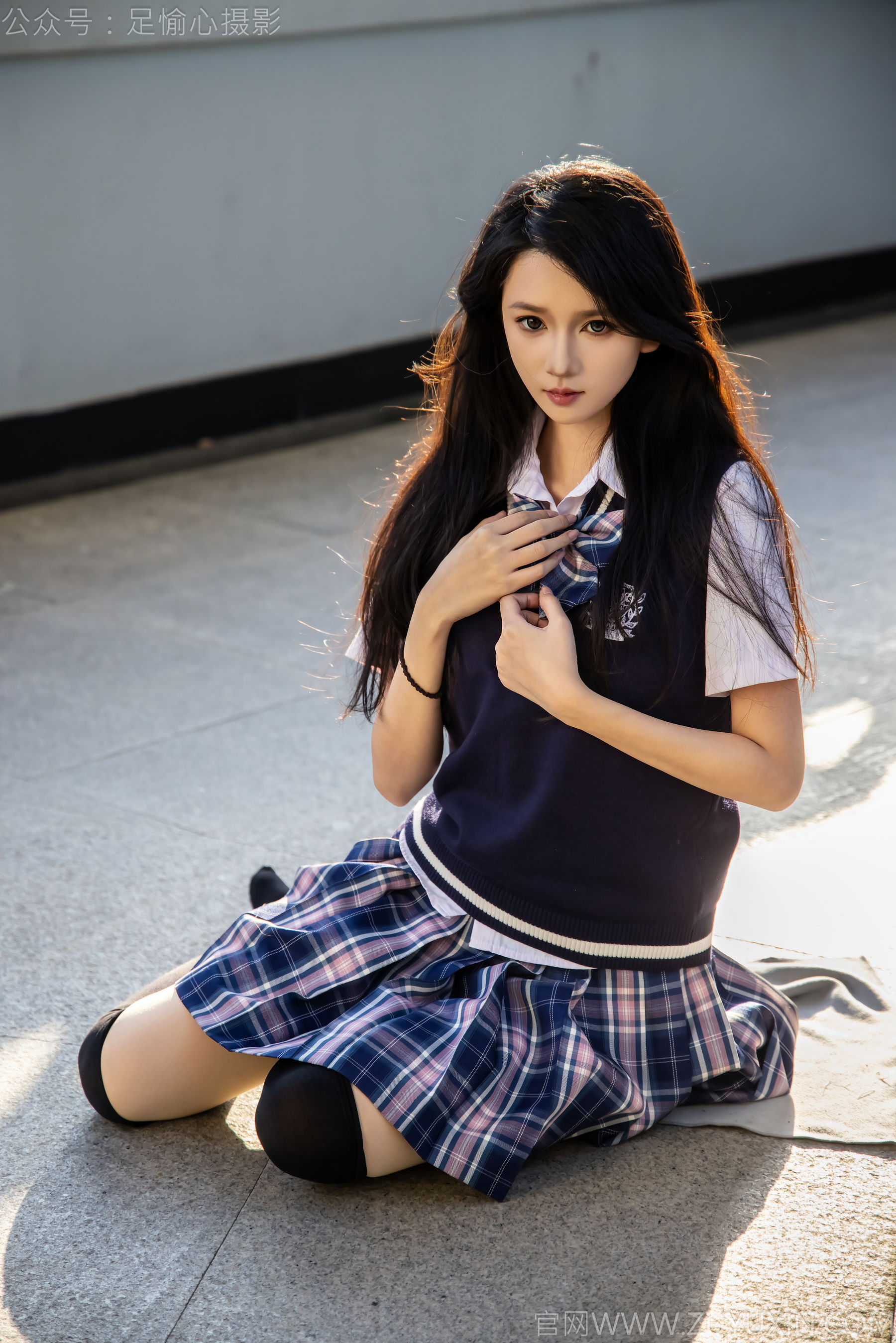 足愉心 No.019 果酱 （搭配：JK制服、小皮鞋、黑色丝袜、肉色打底裤）/(109P)