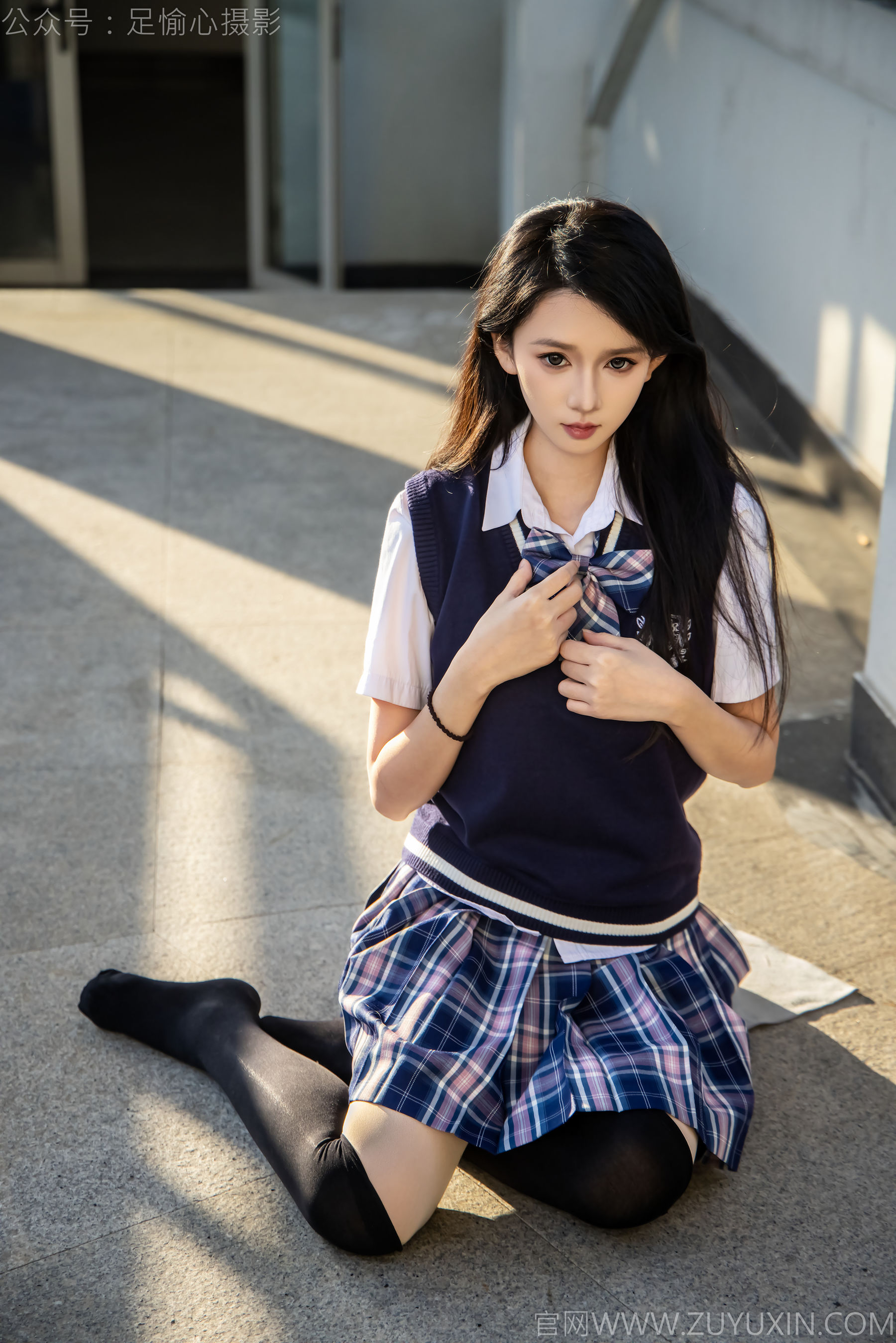 足愉心 No.019 果酱 （搭配：JK制服、小皮鞋、黑色丝袜、肉色打底裤）/(109P)