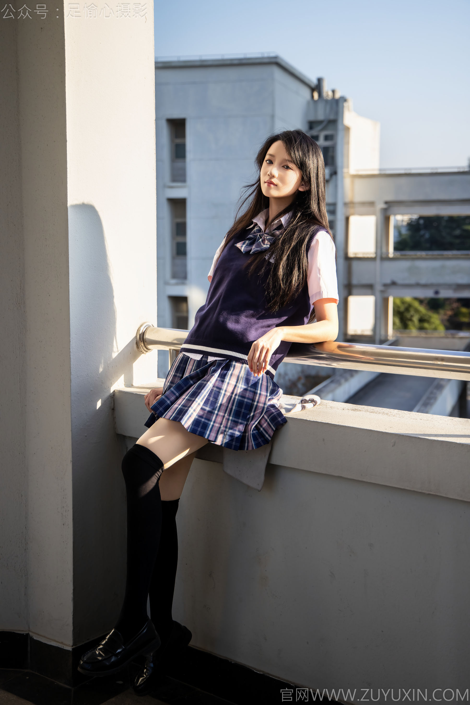 足愉心 No.019 果酱 （搭配：JK制服、小皮鞋、黑色丝袜、肉色打底裤）/(109P)