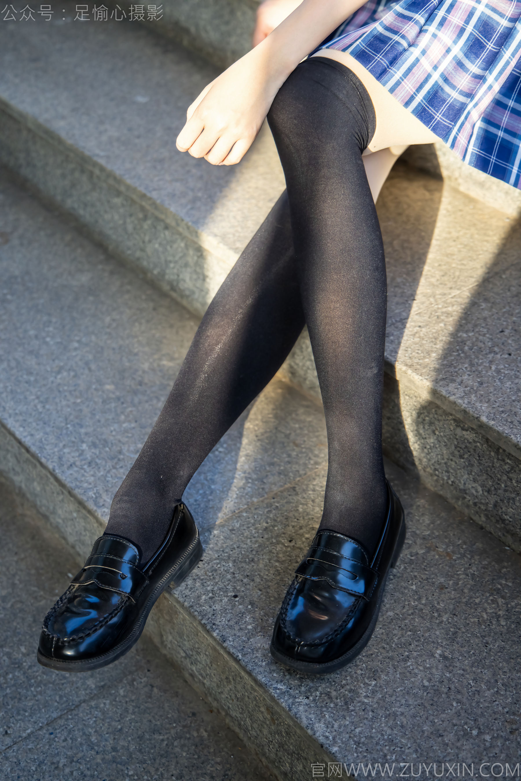 足愉心 No.019 果酱 （搭配：JK制服、小皮鞋、黑色丝袜、肉色打底裤）/(109P)