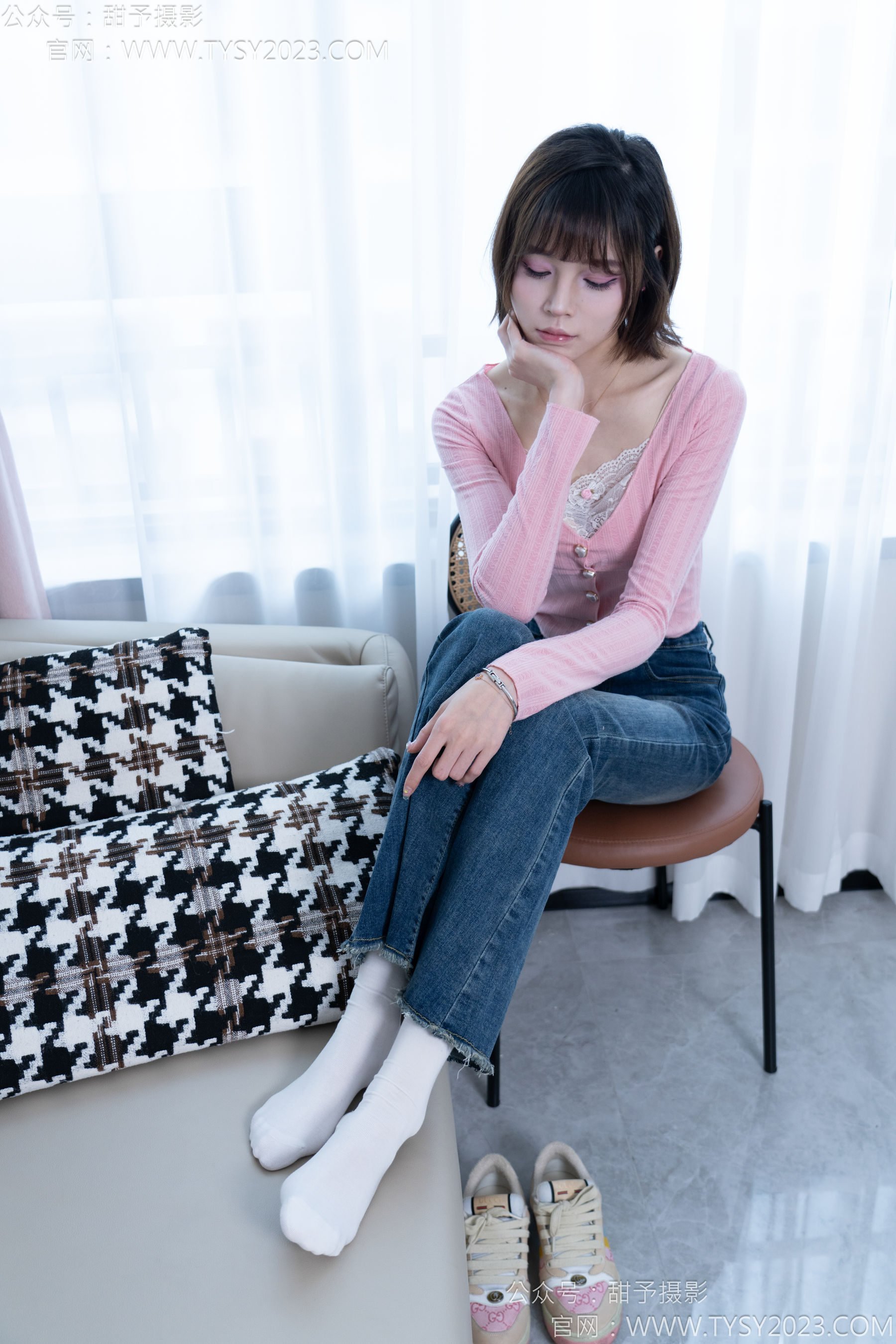 甜予摄影 No.170 珞珞 - 板鞋、白棉袜、裸足/(130P)